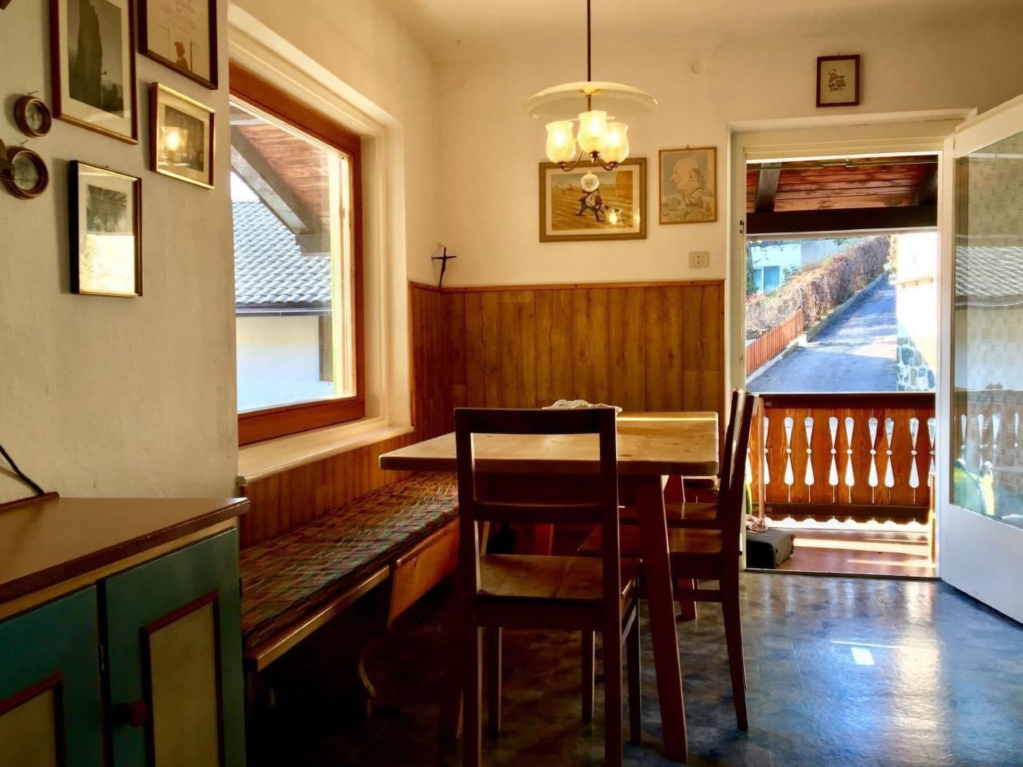 Kitchen / Dining Room