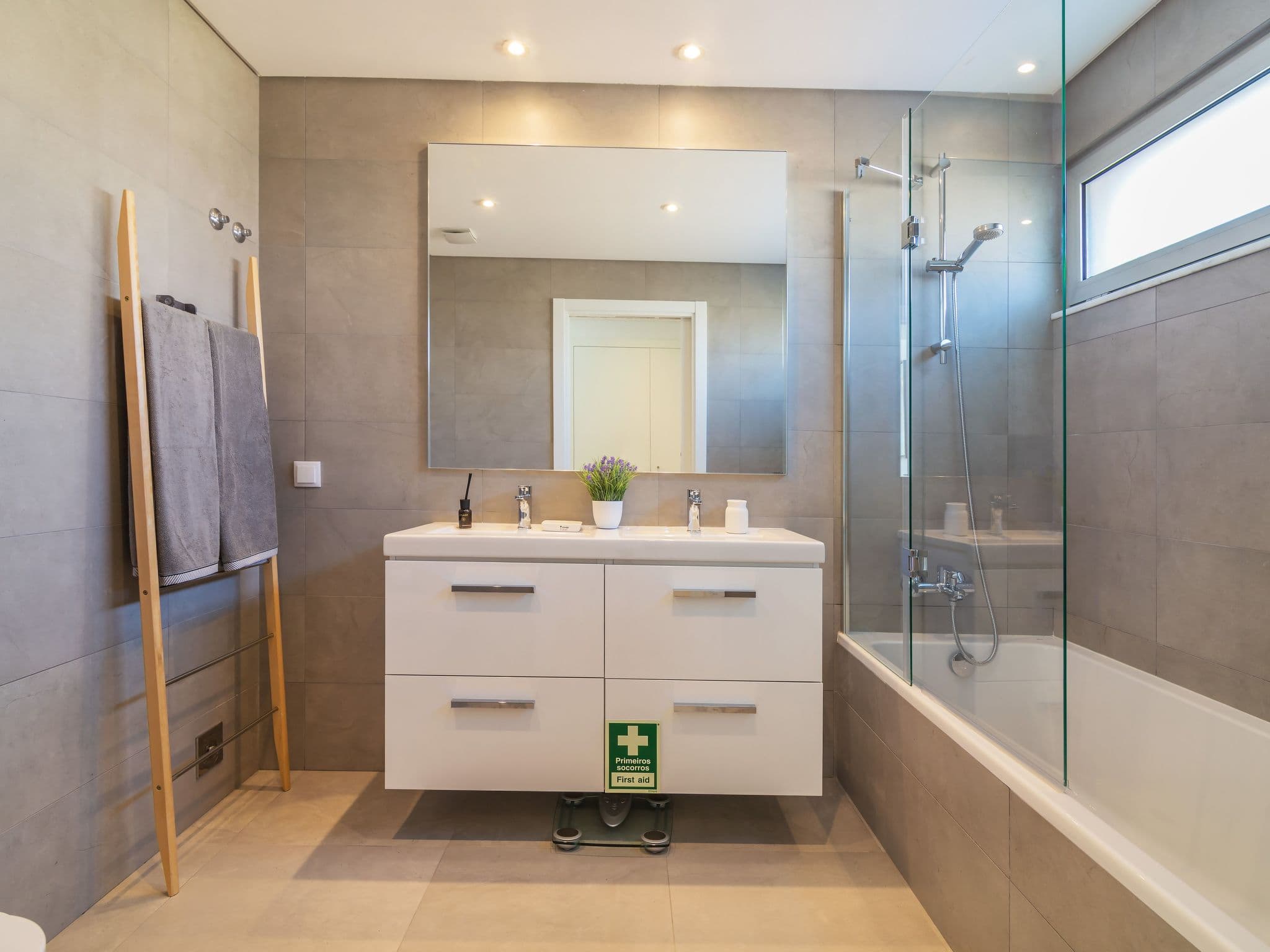 Bathroom / Wellness