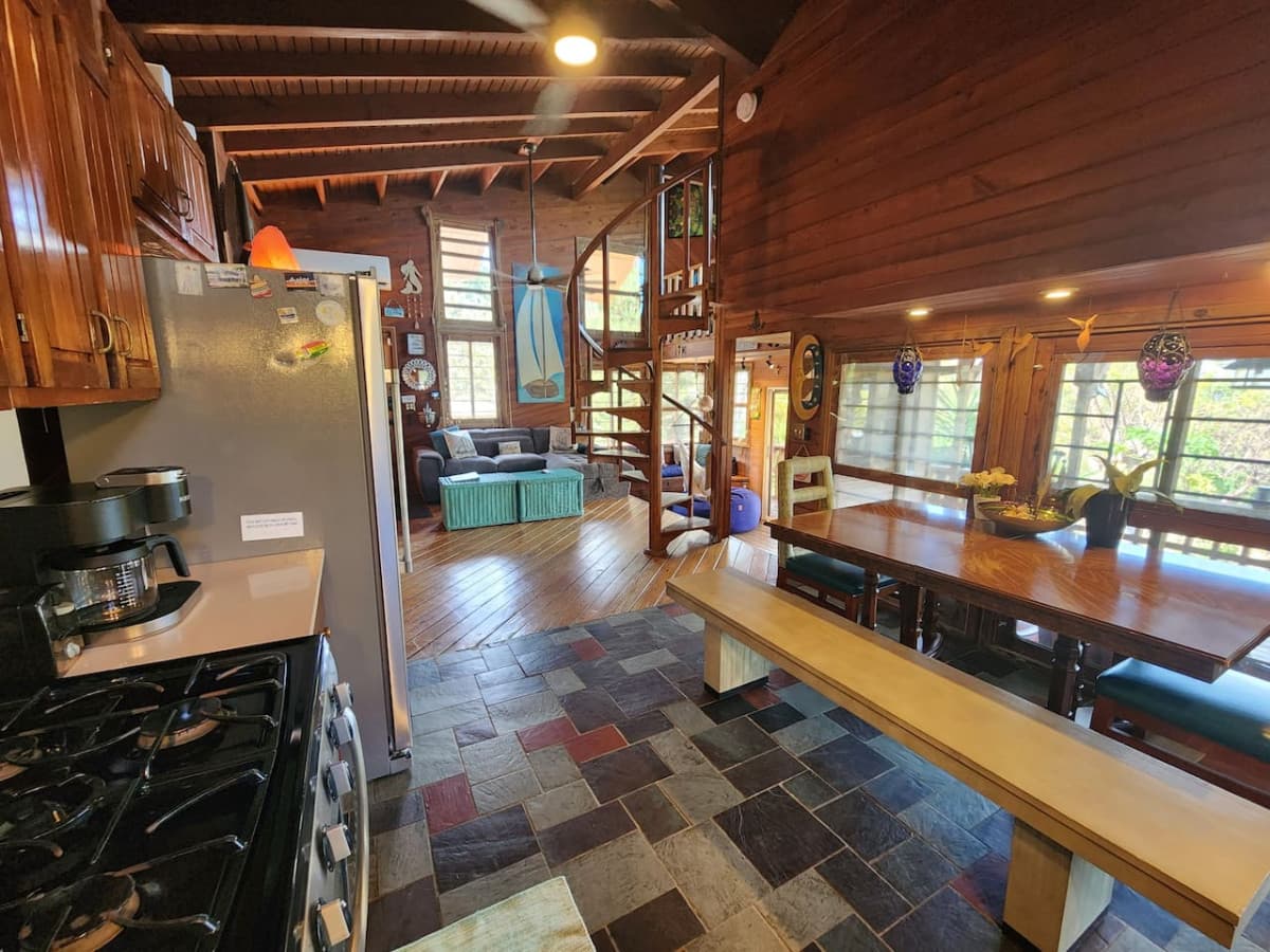 Fully stocked kitchen with gas stove, new fridge W/ ice maker and entire house water filtration system! Keurig & grinder for k cups or beans ;).