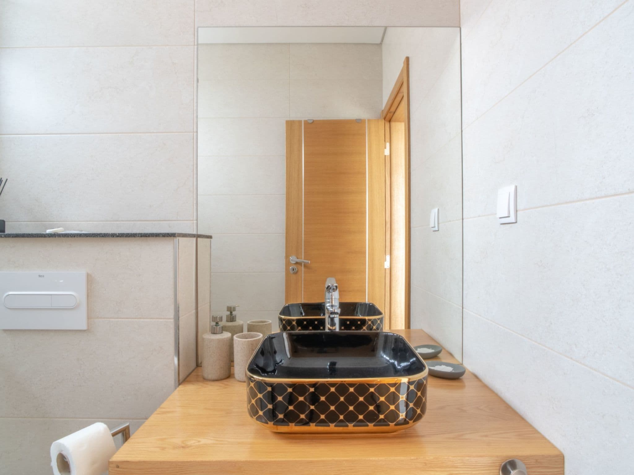 Gallery Image 24
