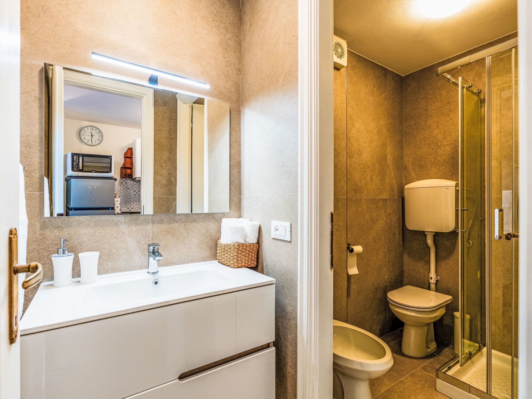 Bathroom / Wellness