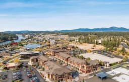 Basecamp in Riverstone: Walking Distance to Shops and River