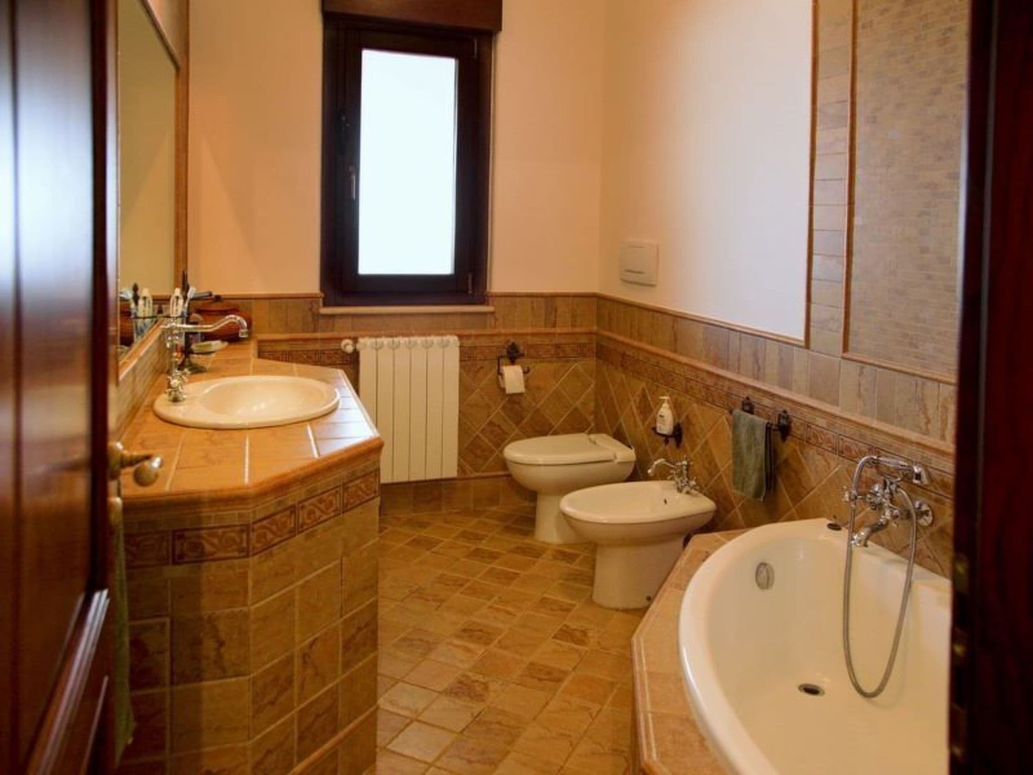 Gallery Image 21