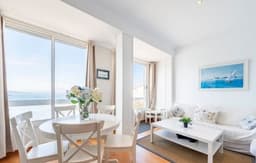 Fee4Me Front line beach flat in Caión