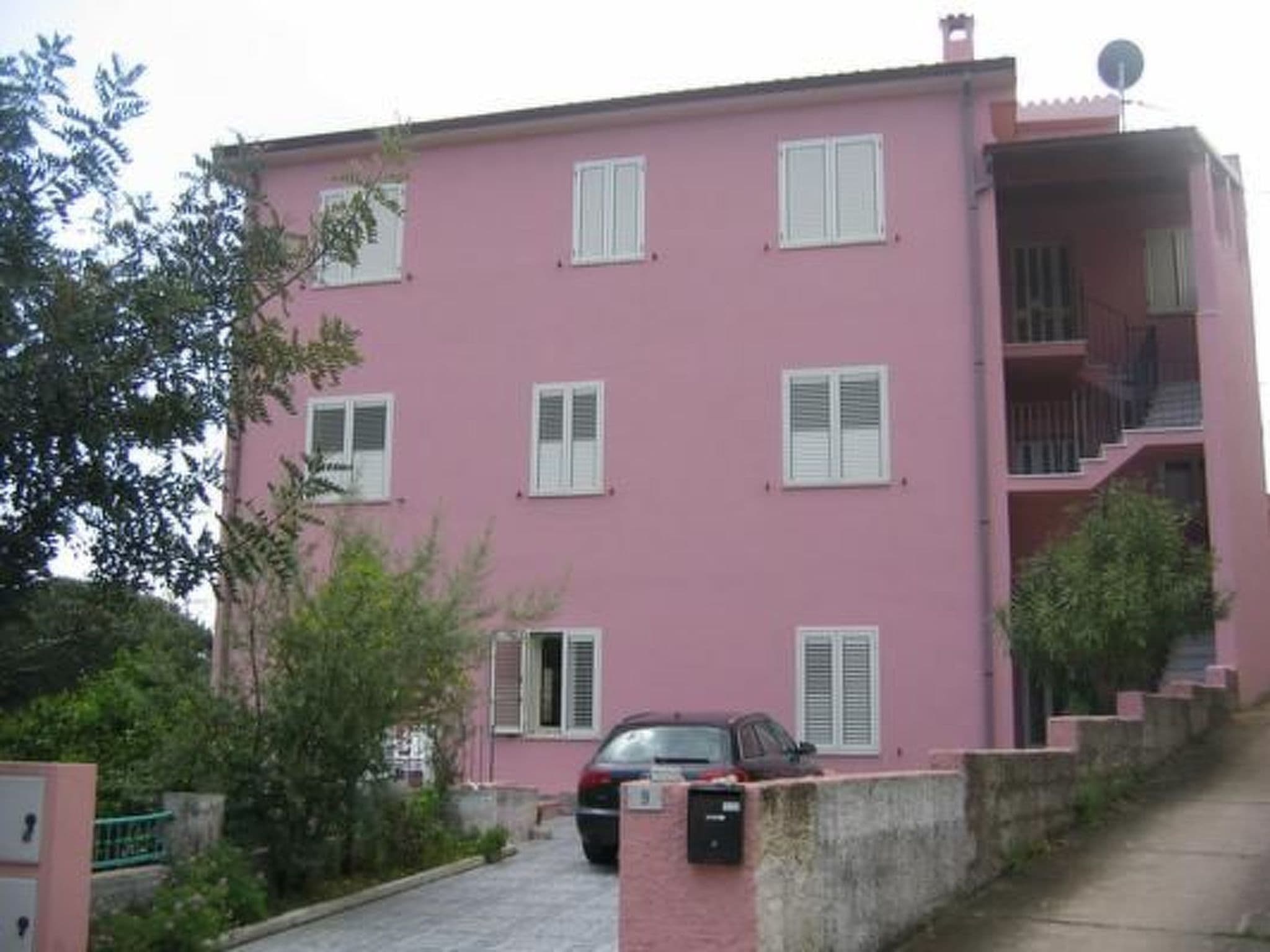 Gallery Image 14
