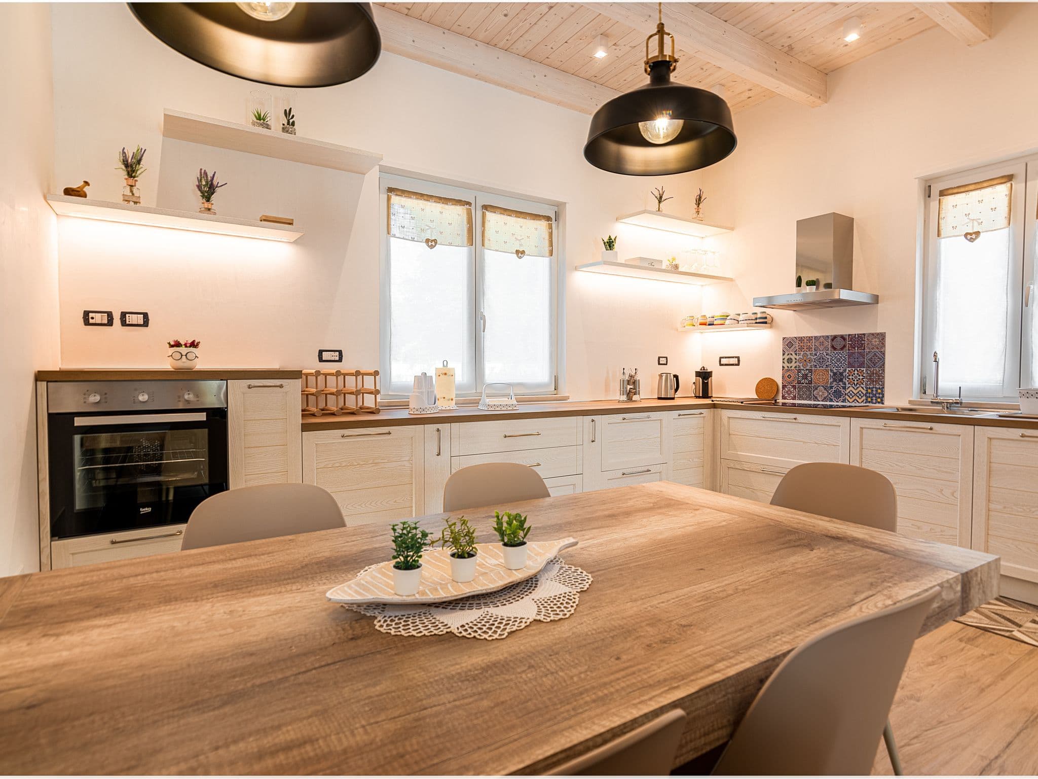 Kitchen / Dining Room