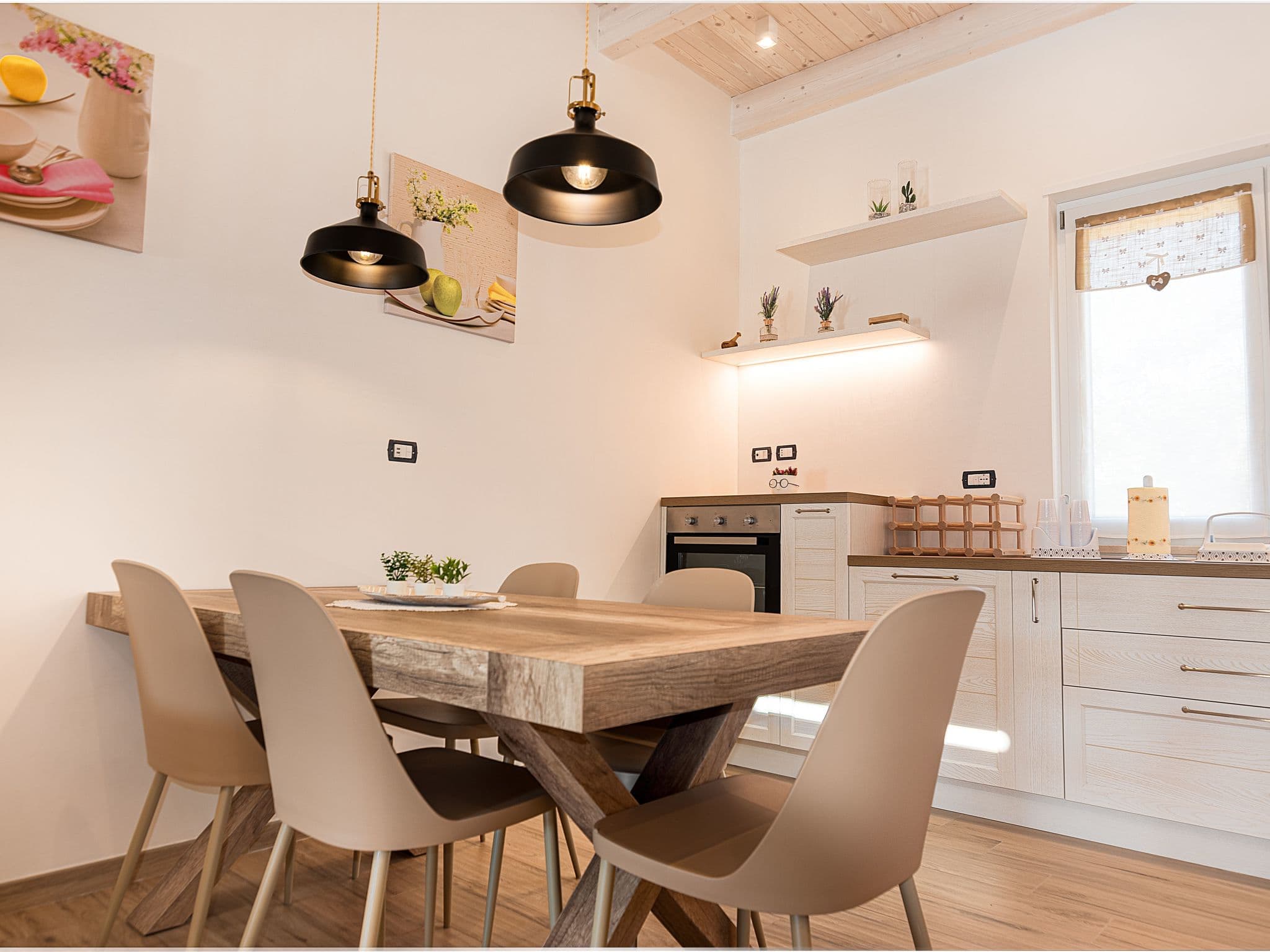 Kitchen / Dining Room