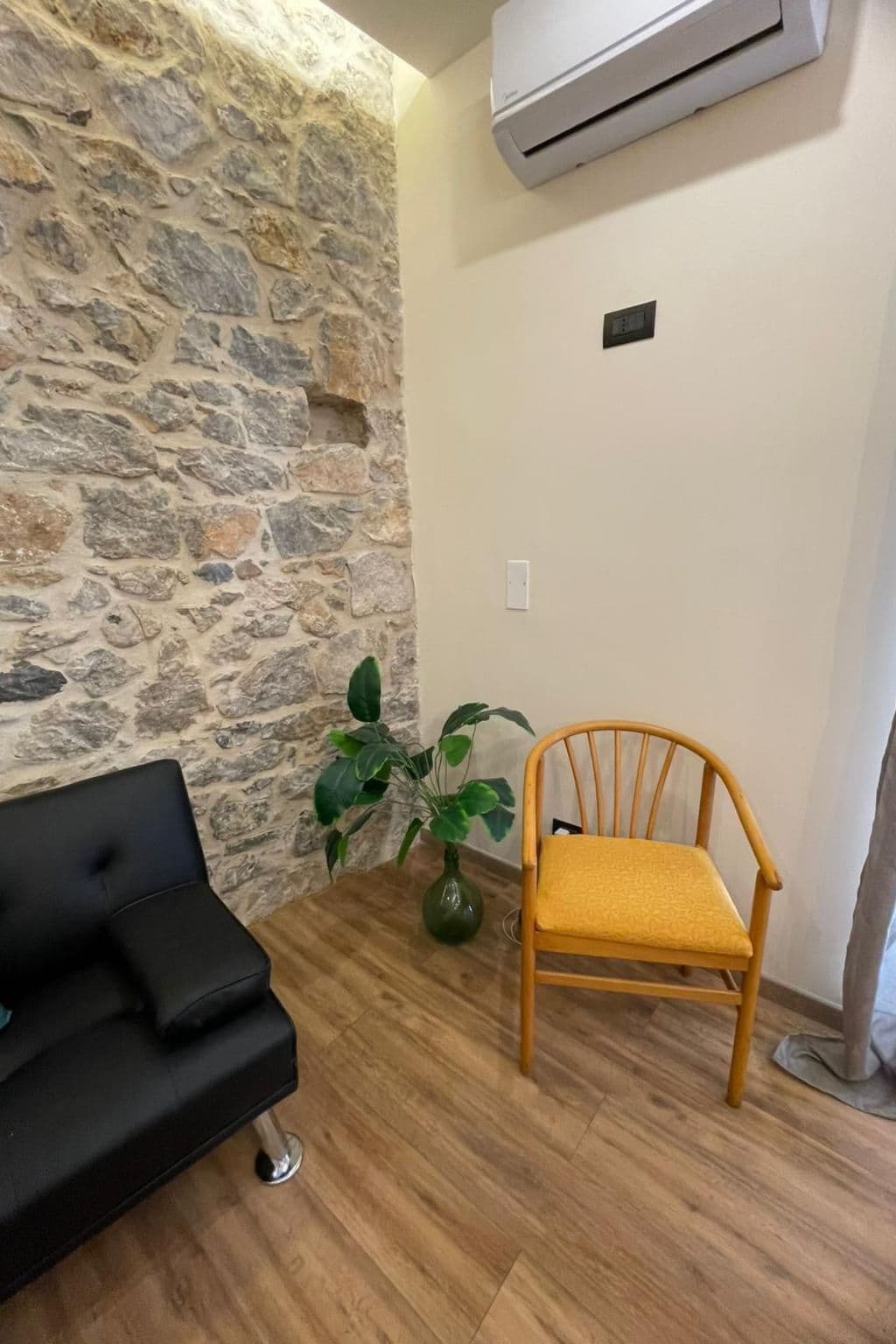 Gallery Image 19