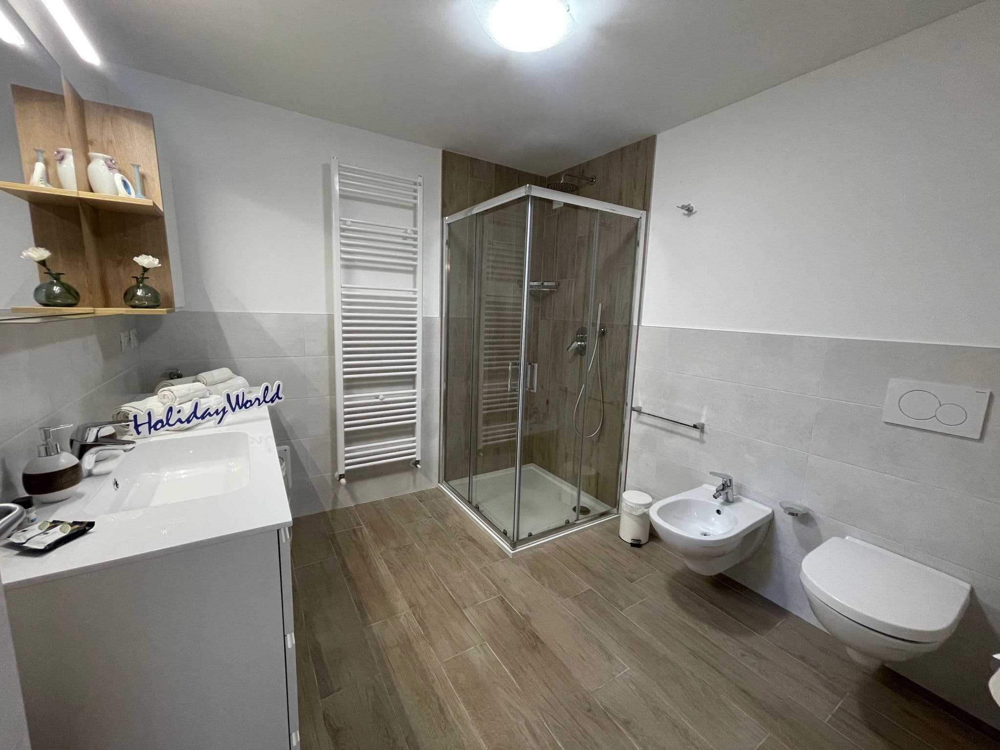 Bathroom / Wellness