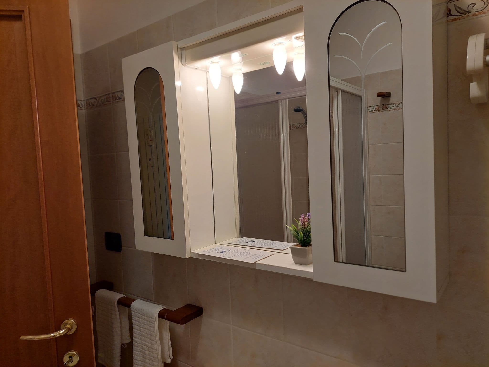 Gallery Image 14