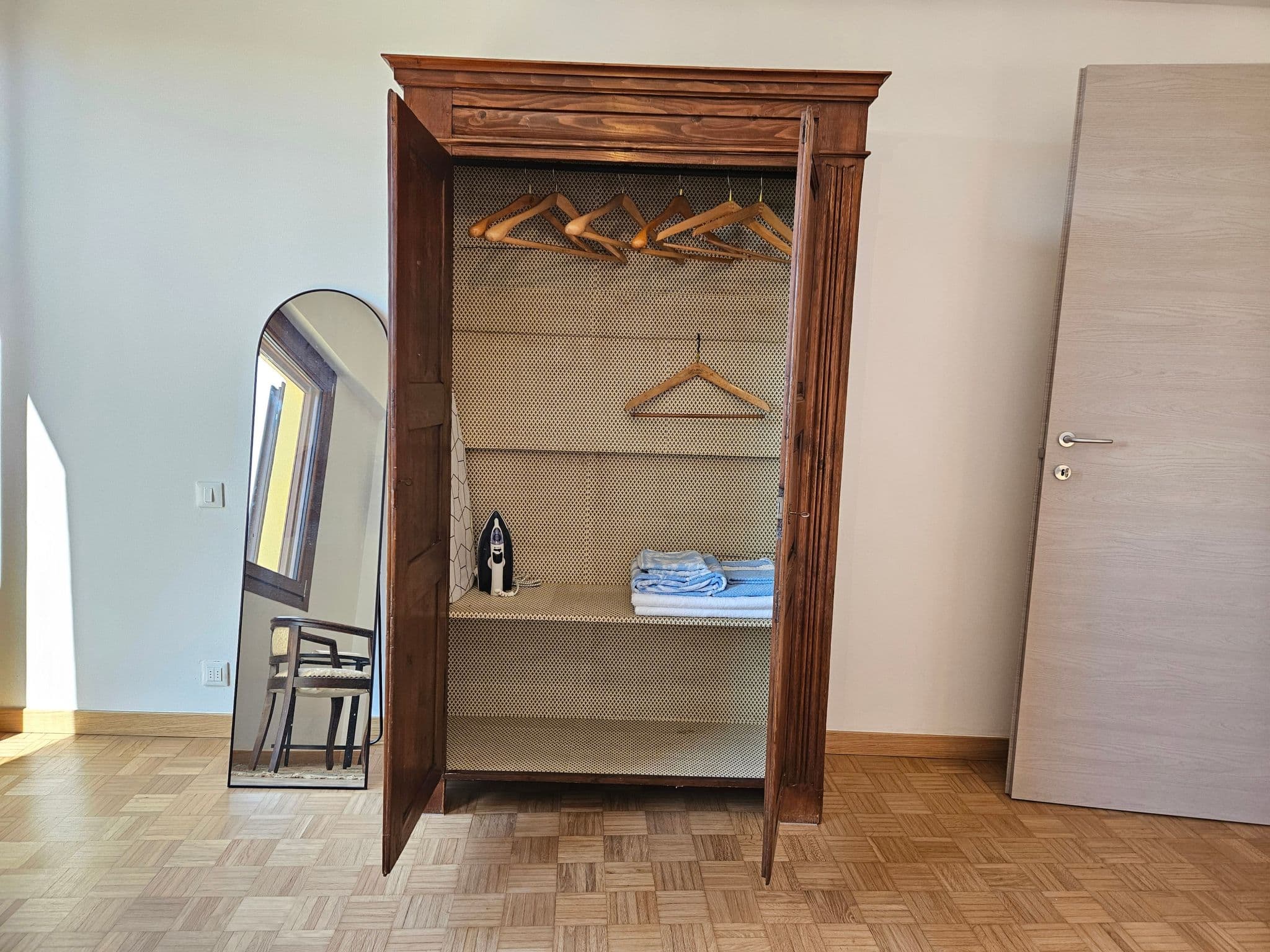 Gallery Image 19