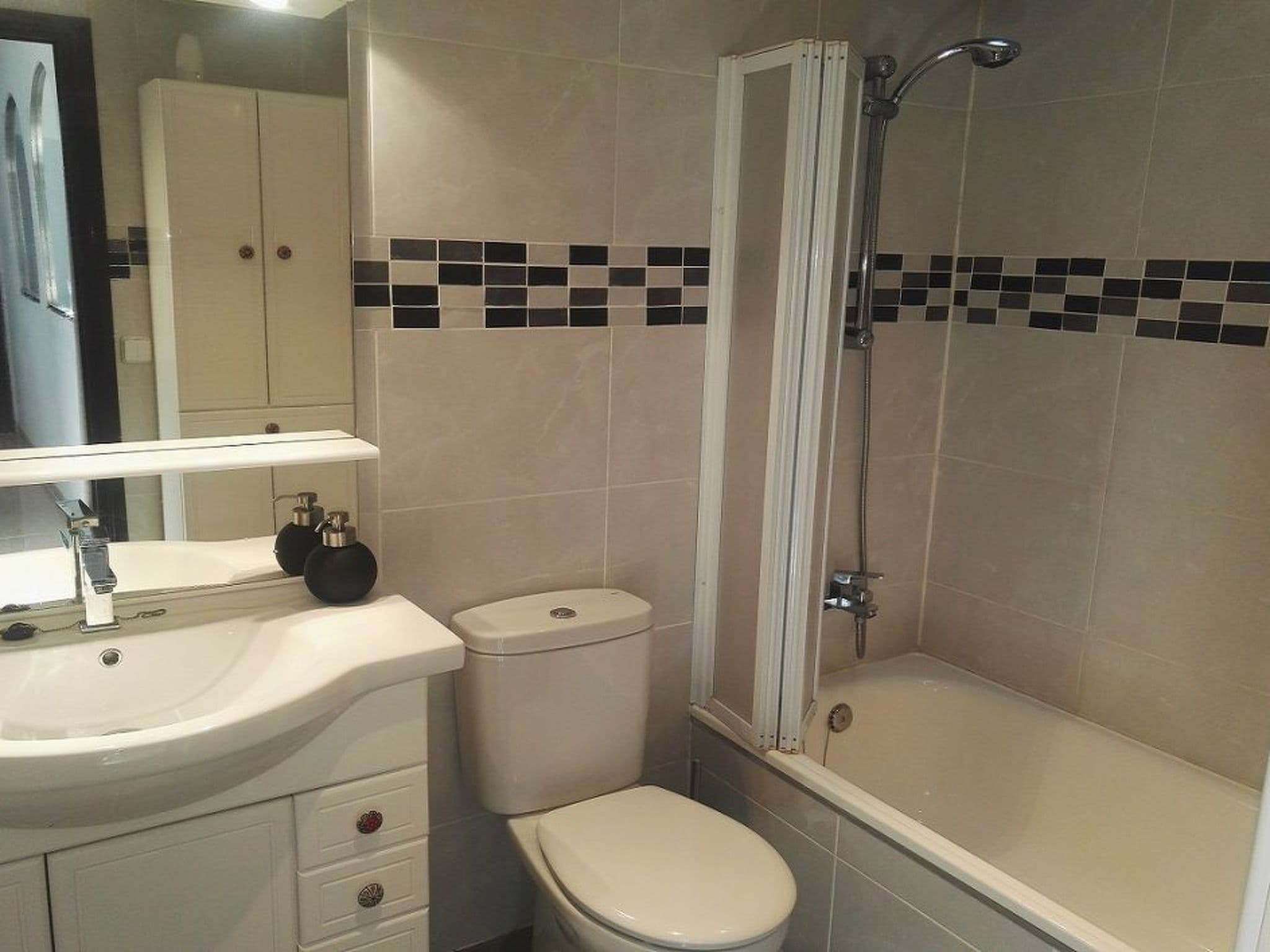Gallery Image 14