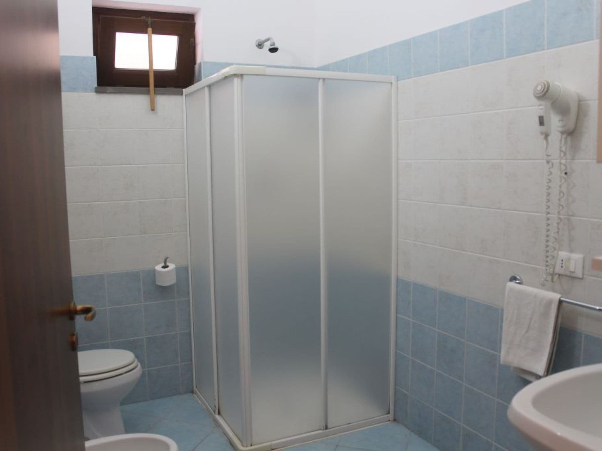 Gallery Image 12