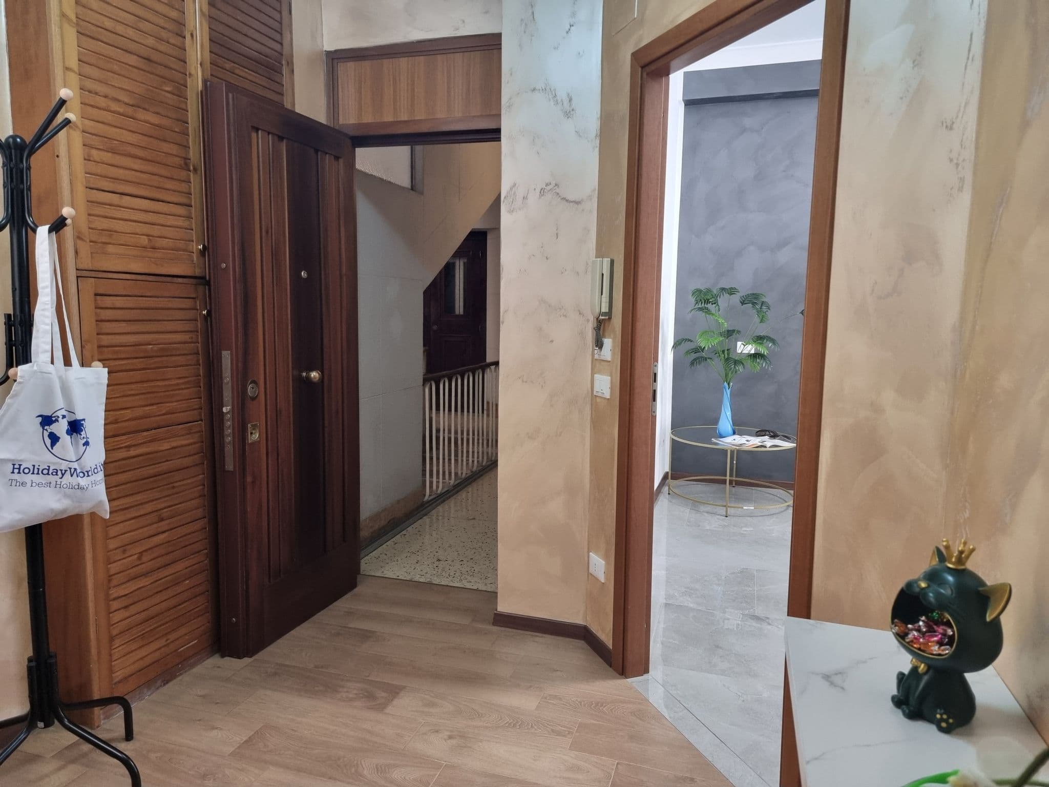 Gallery Image 32