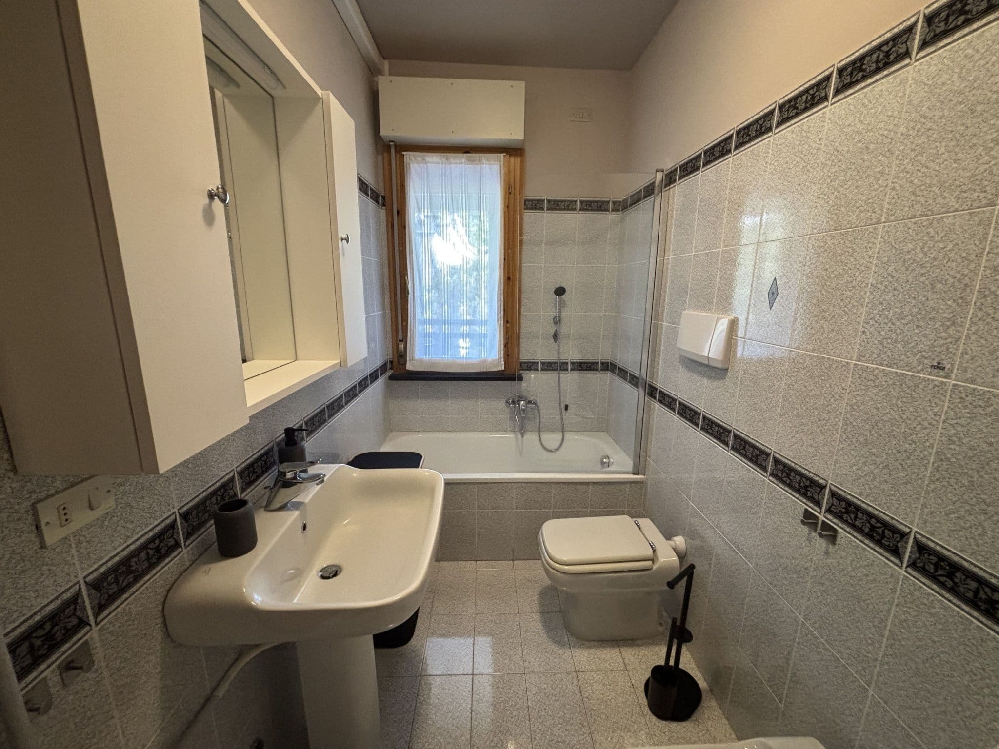 Gallery Image 16