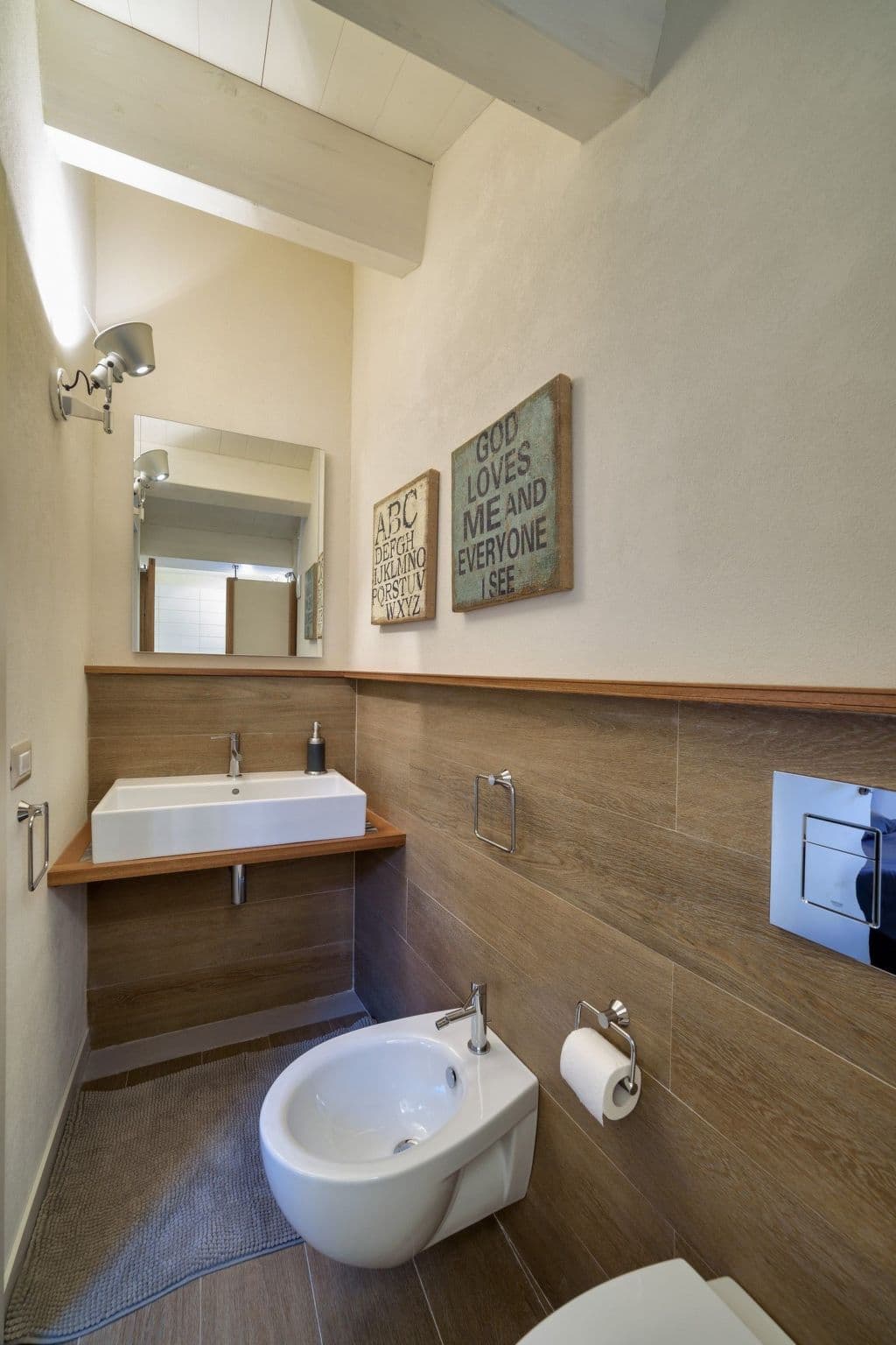 Bathroom / Wellness