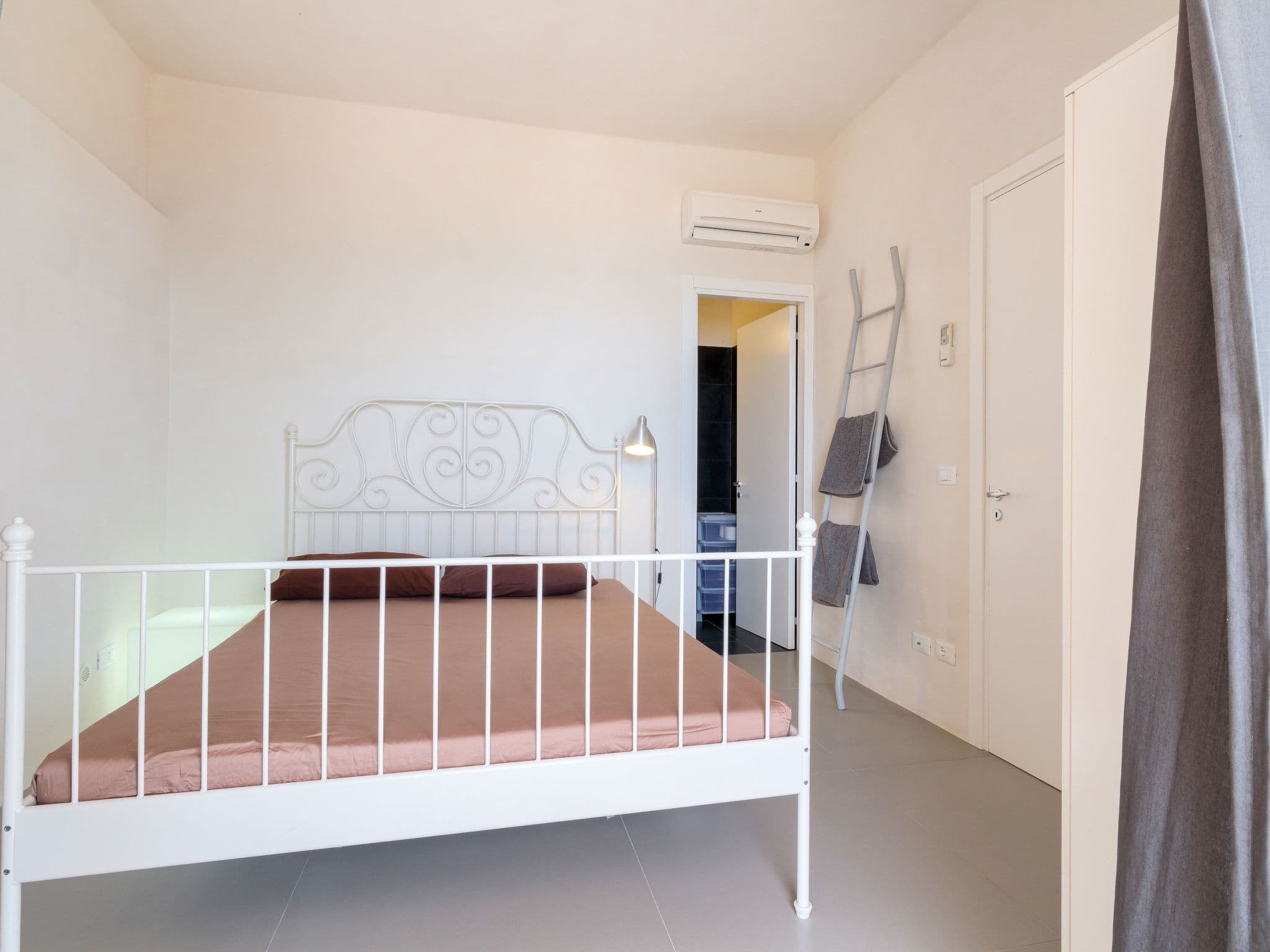 Gallery Image 17