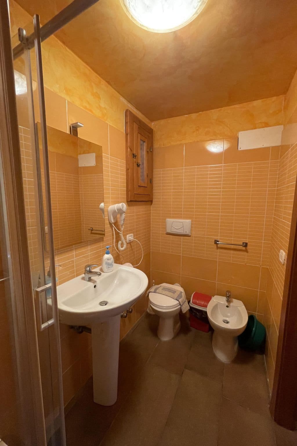 Bathroom / Wellness