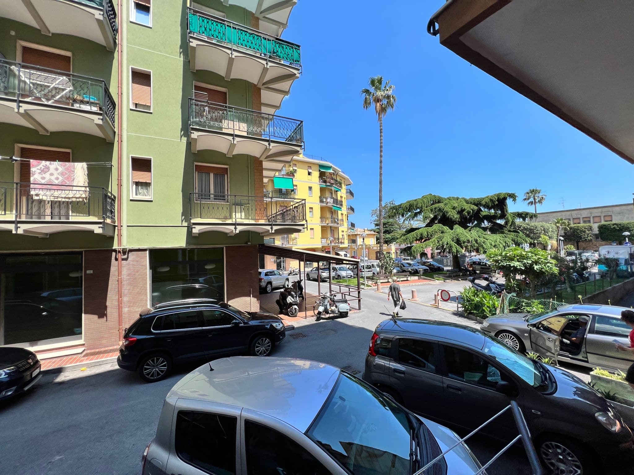 Gallery Image 16