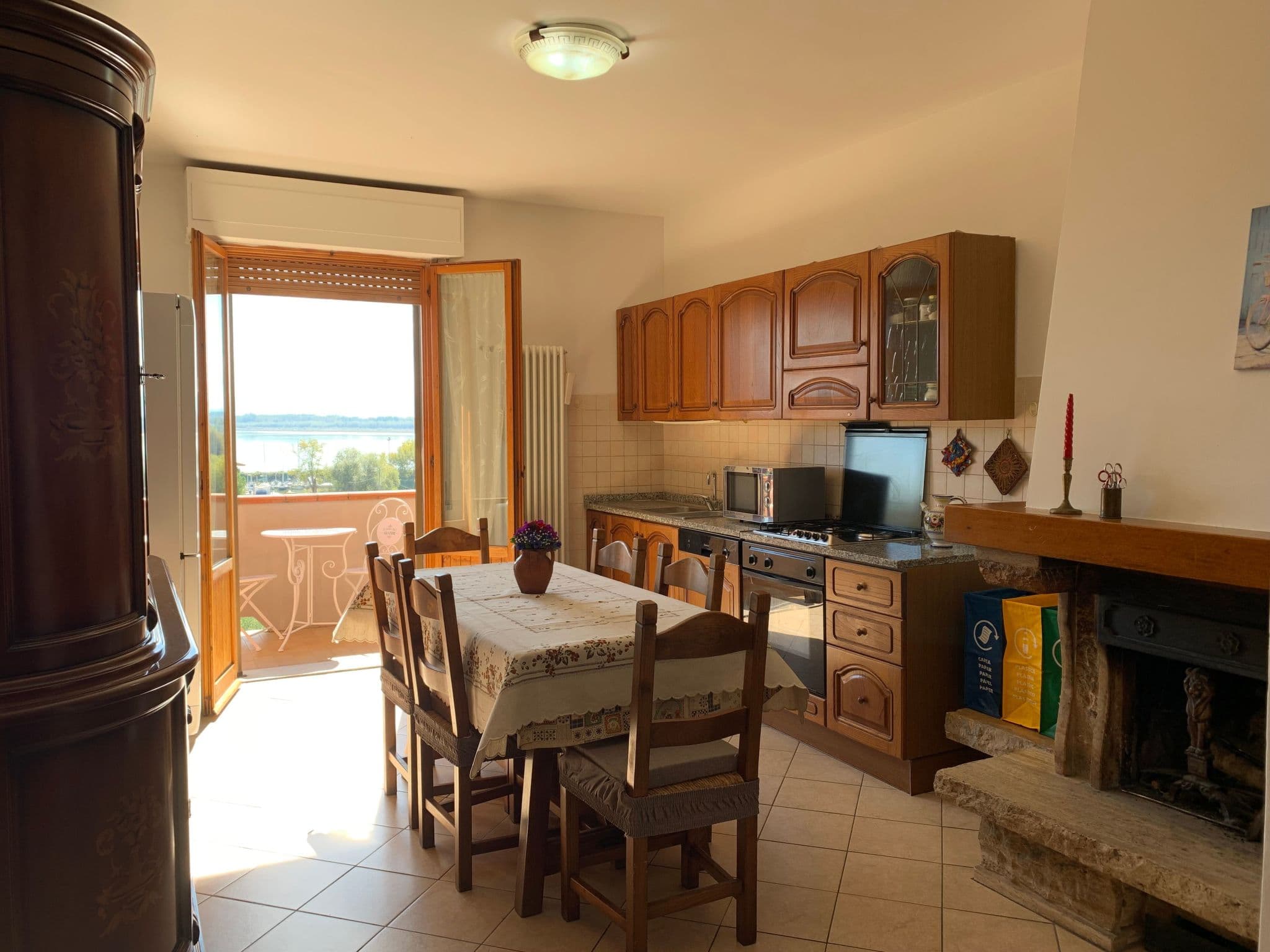 Kitchen / Dining Room