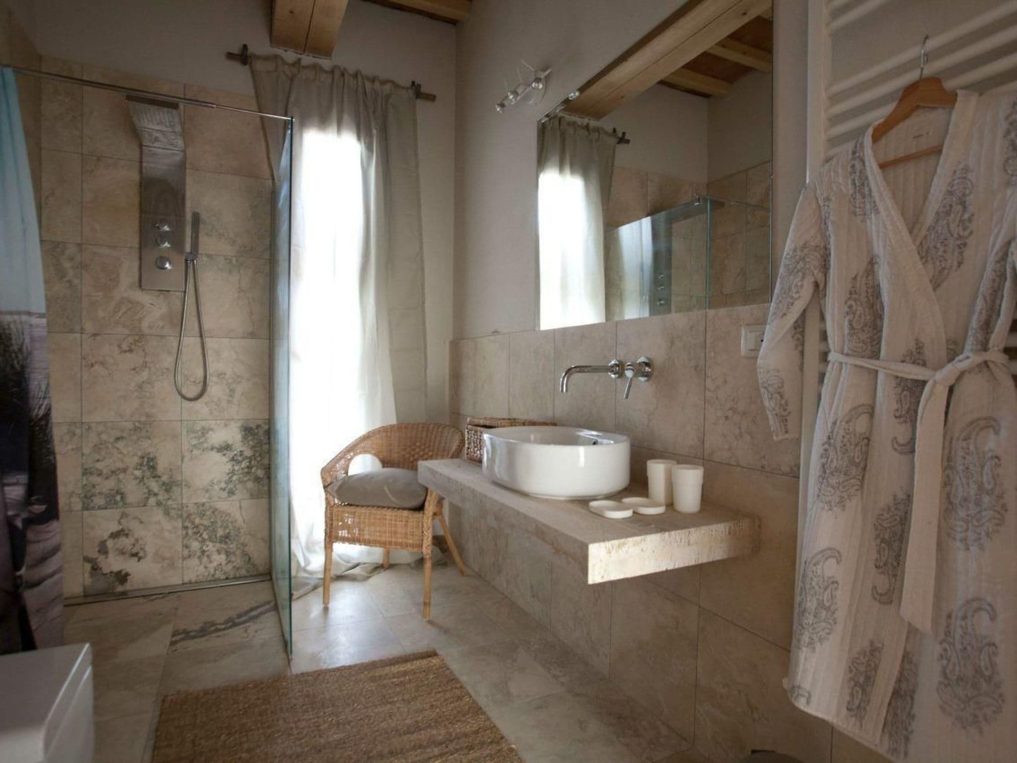 Bathroom / Wellness
