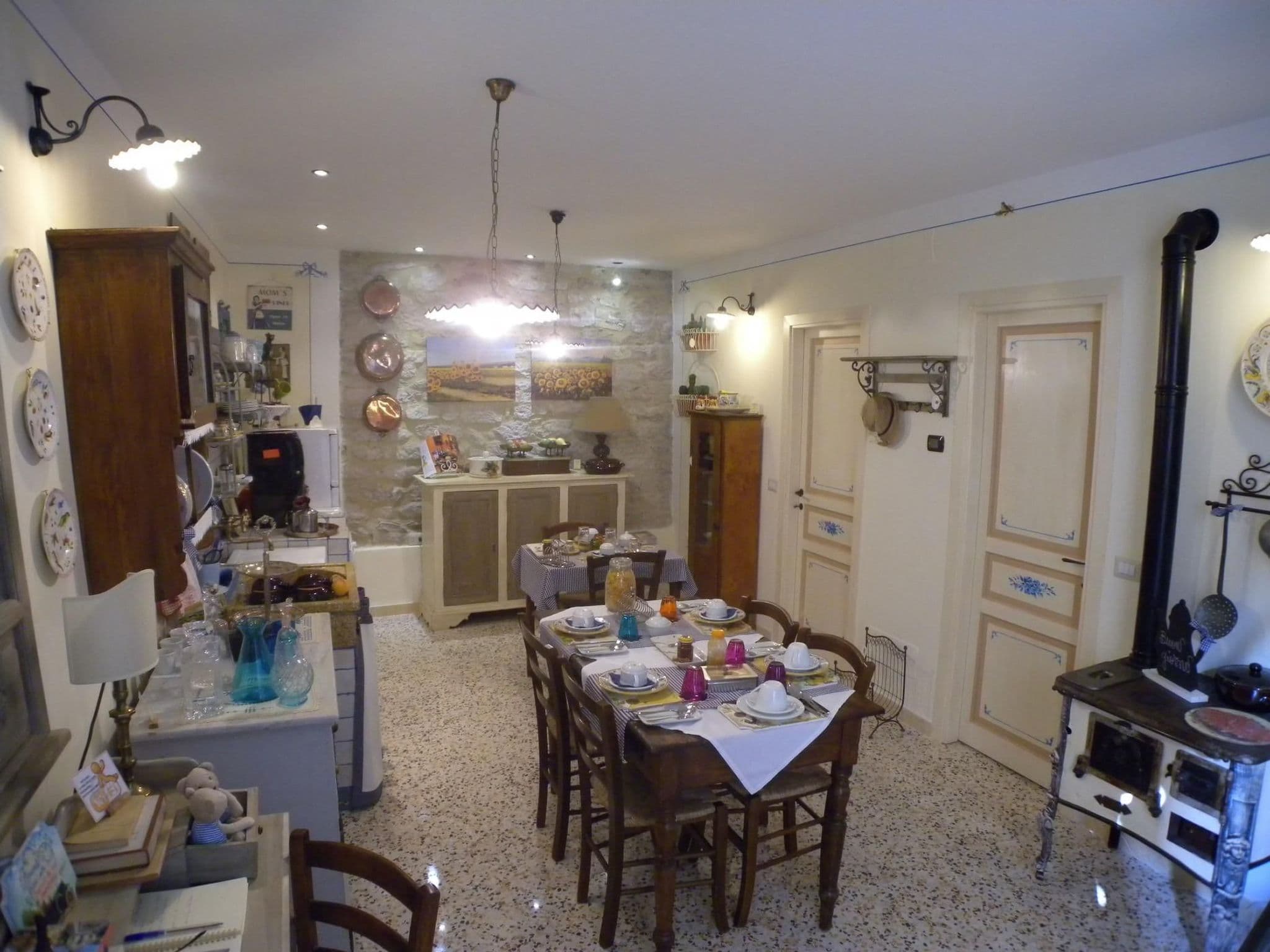 Kitchen / Dining Room