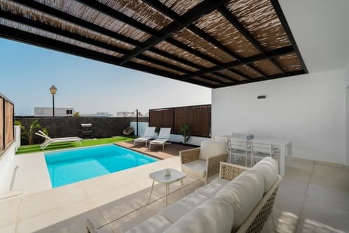 Casa Desi Relaxing house in Lanzarote with pool