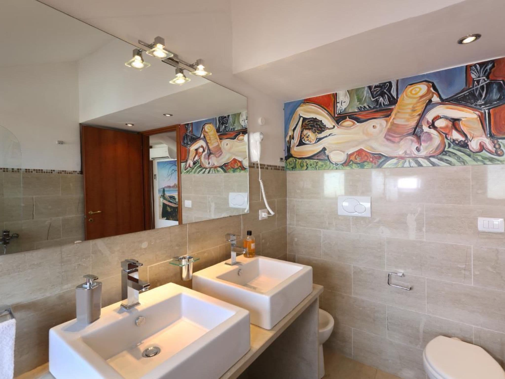 Gallery Image 39