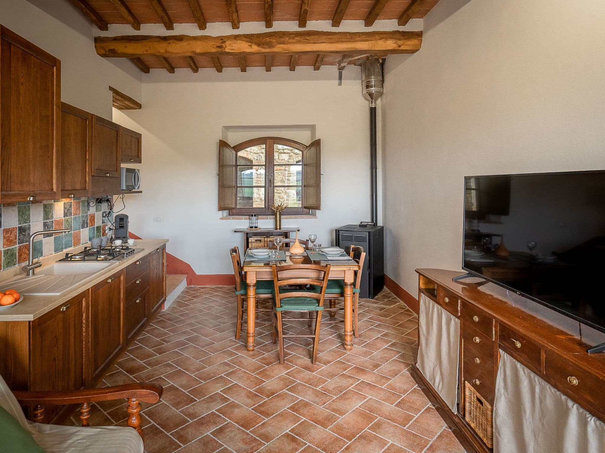Kitchen / Dining Room