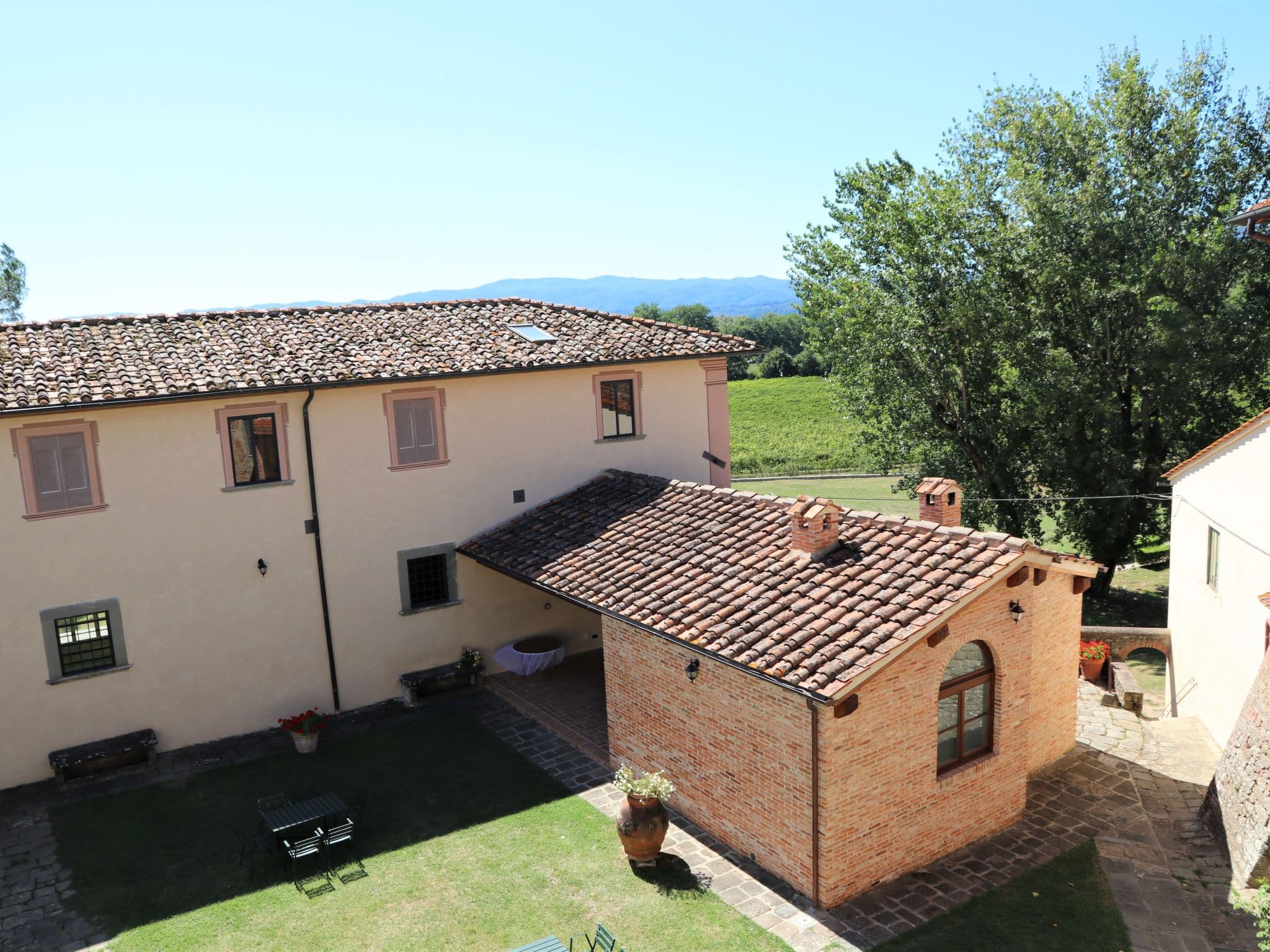 Gallery Image 17