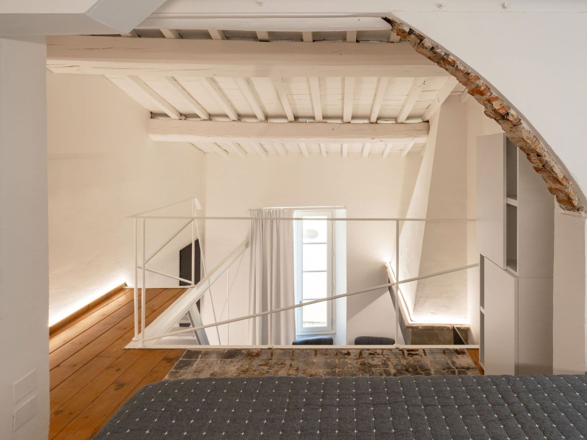 Gallery Image 13