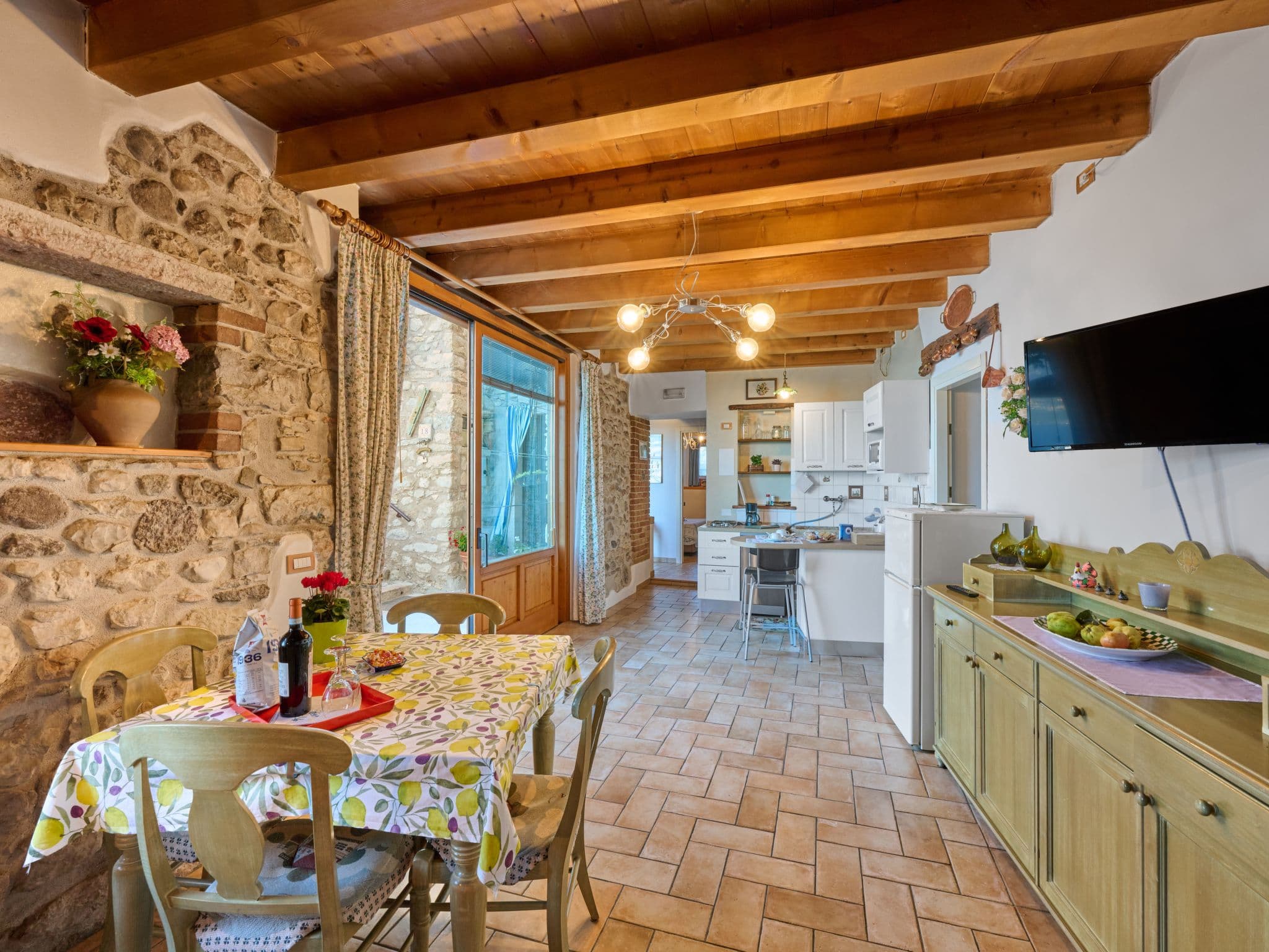 Kitchen / Dining Room