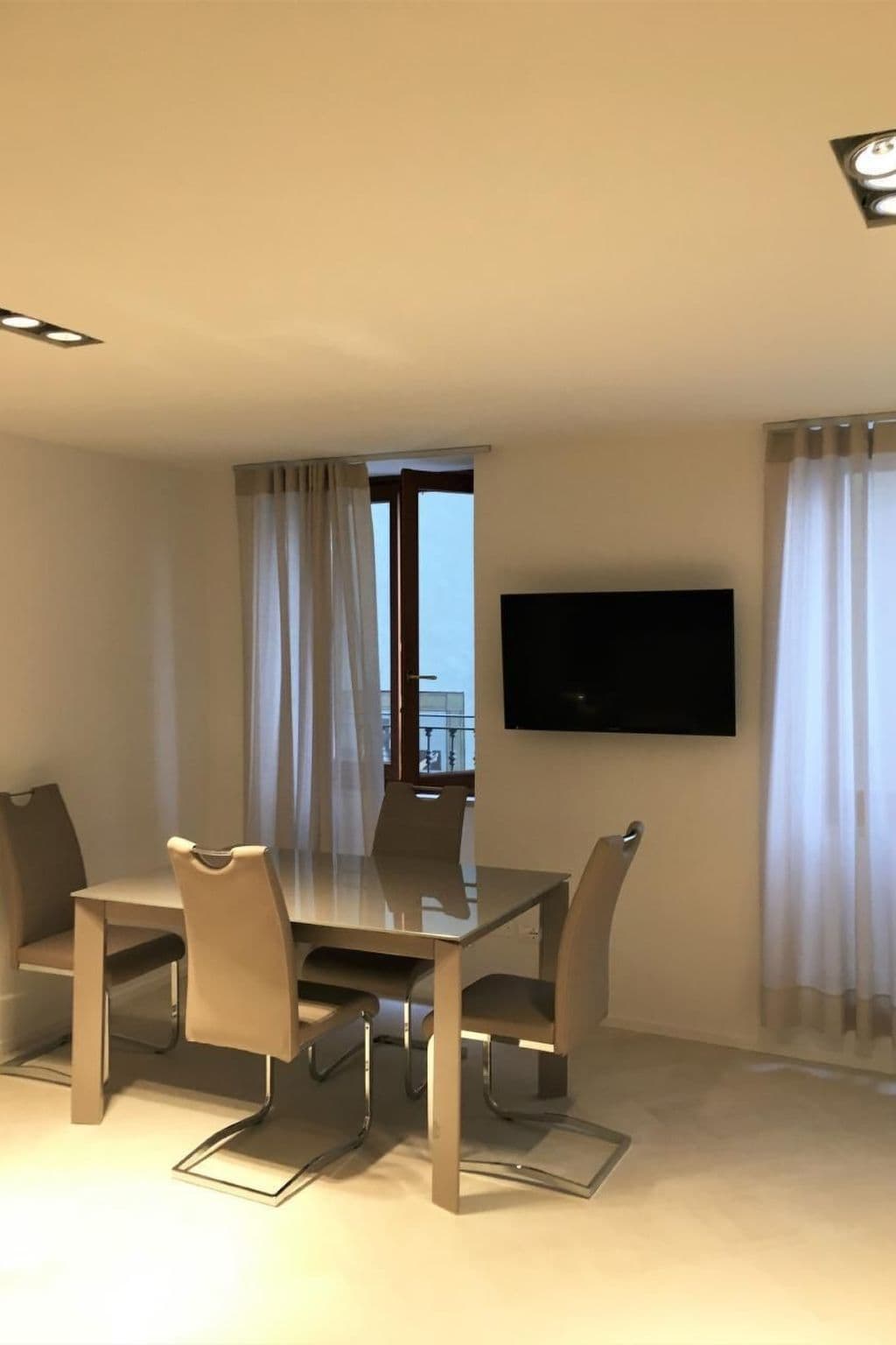 Gallery Image 10