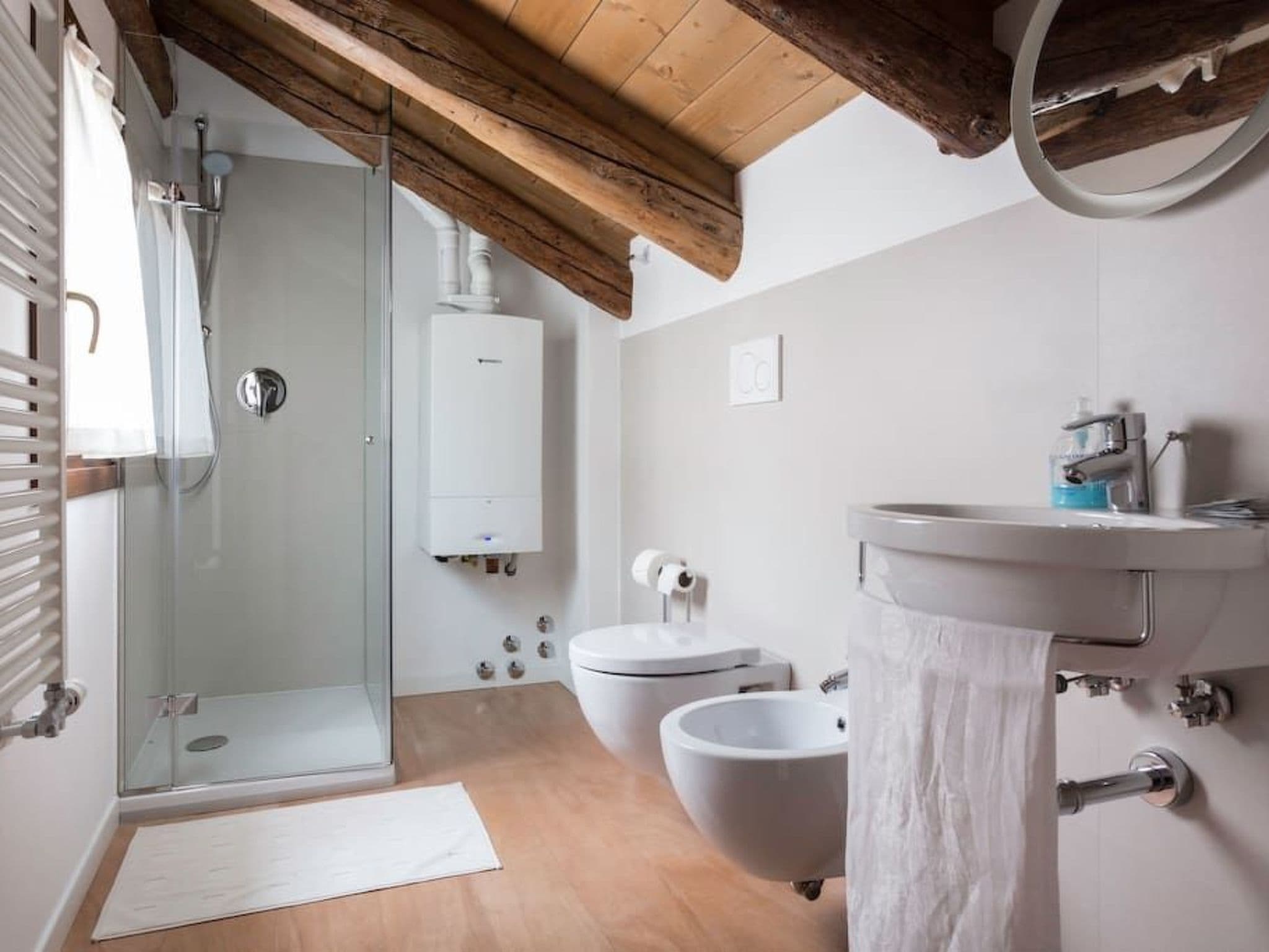 Bathroom / Wellness