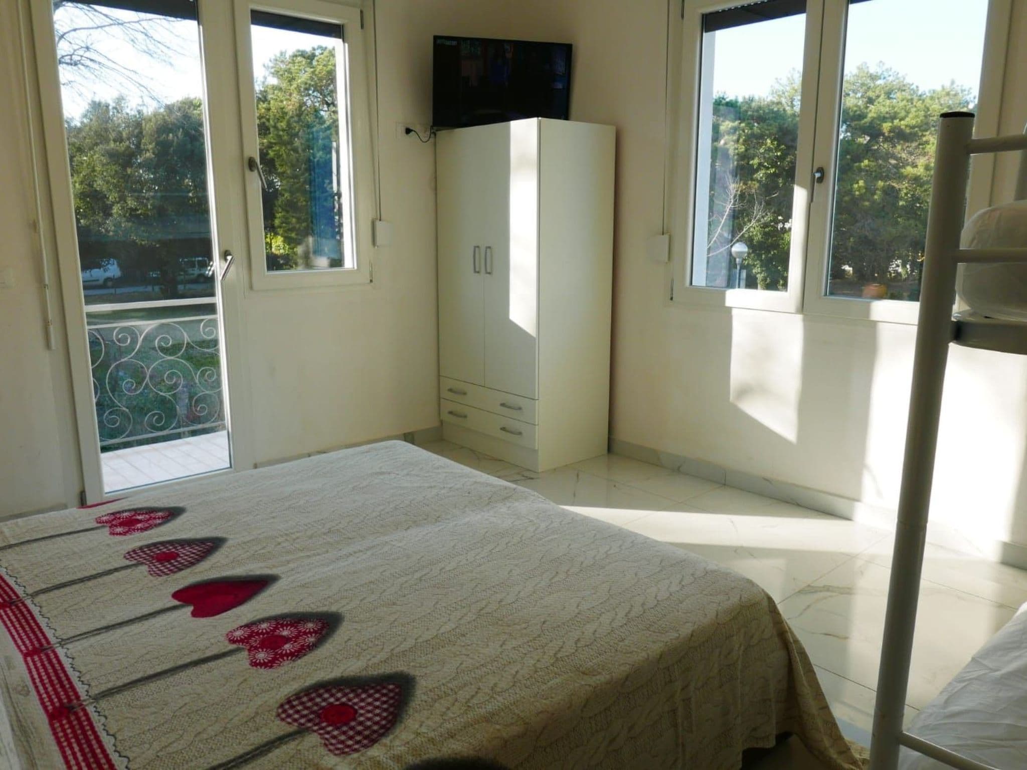Gallery Image 12