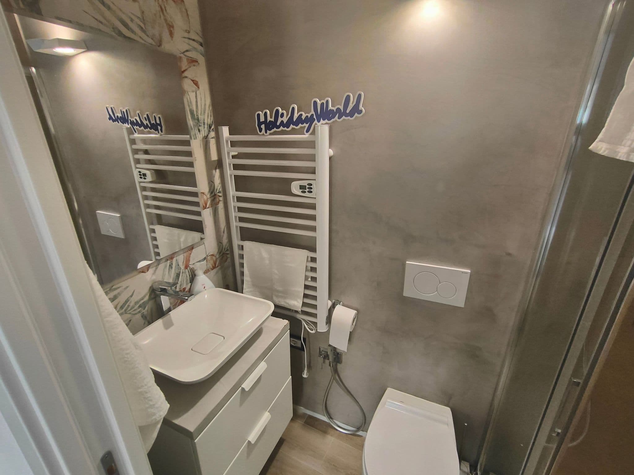 Bathroom / Wellness