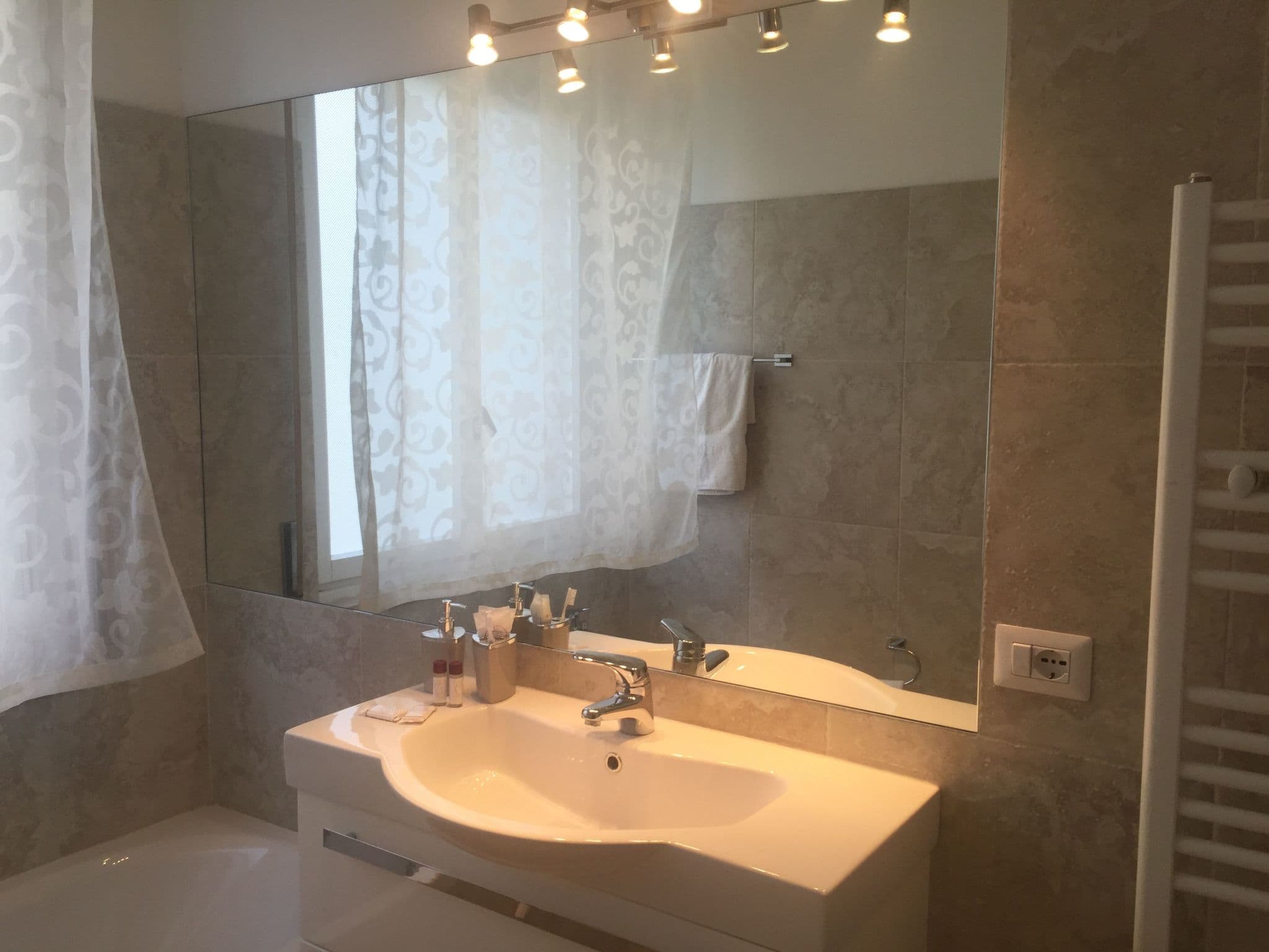 Gallery Image 22