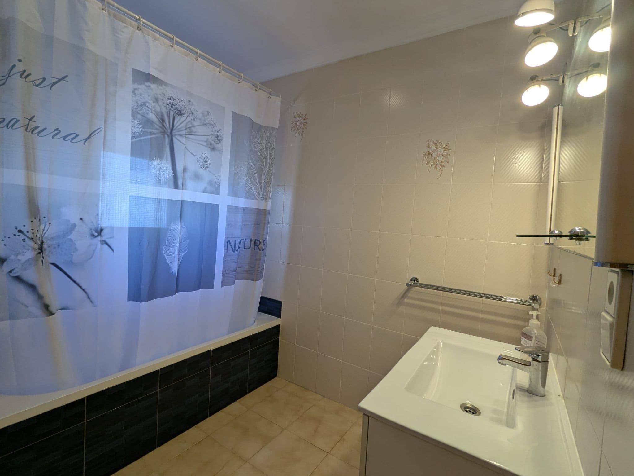 Gallery Image 11