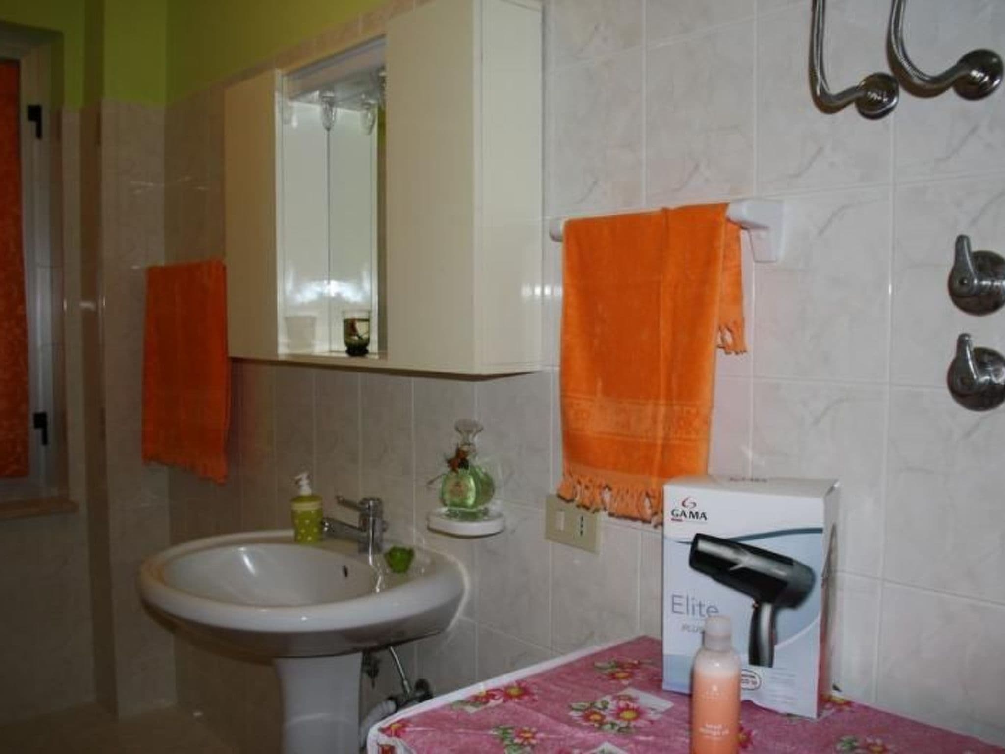 Gallery Image 10