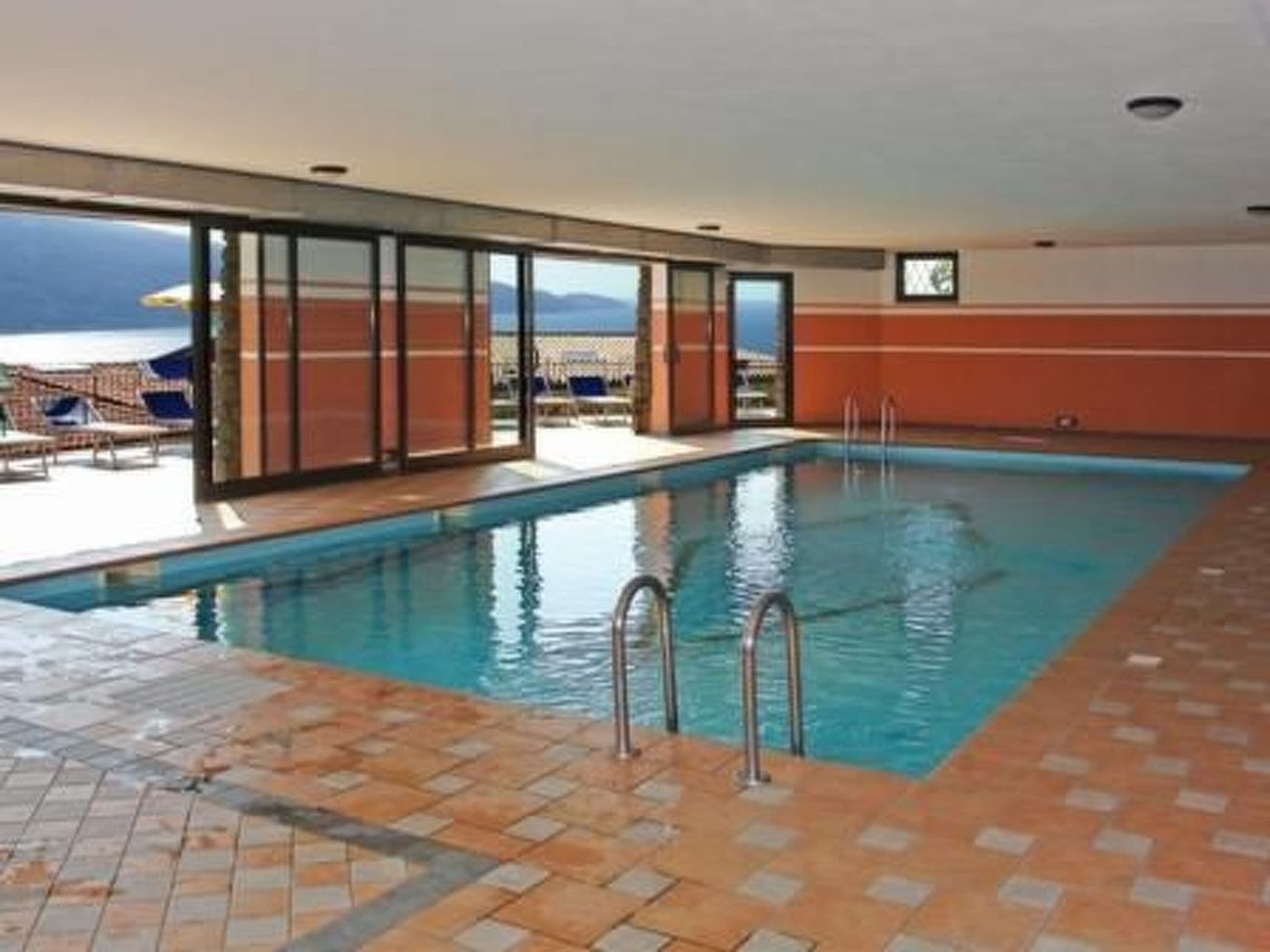Pool Indoor