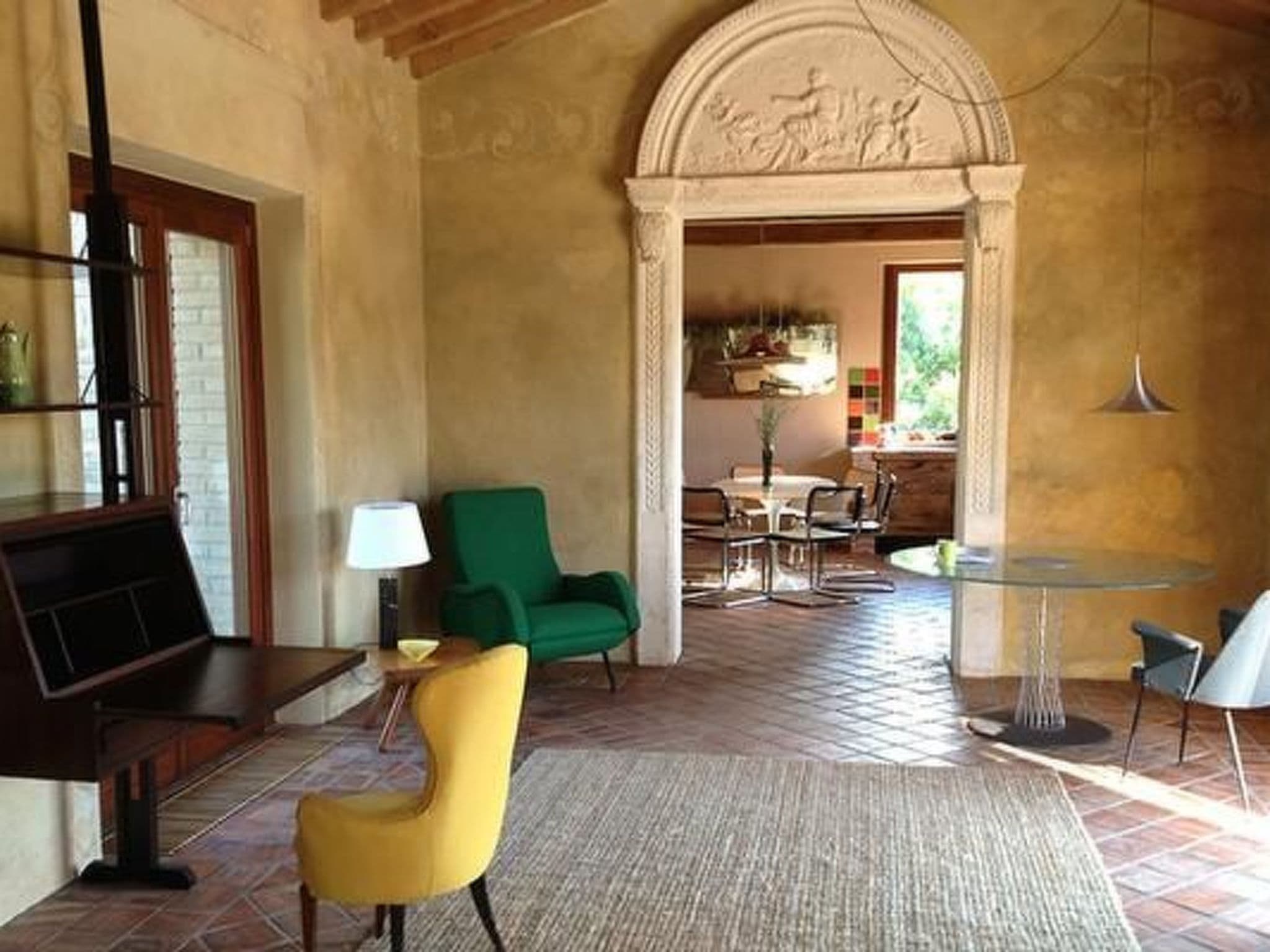 Gallery Image 13