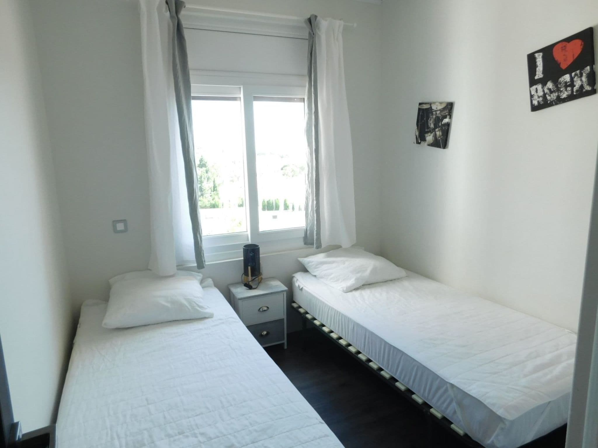 Gallery Image 25