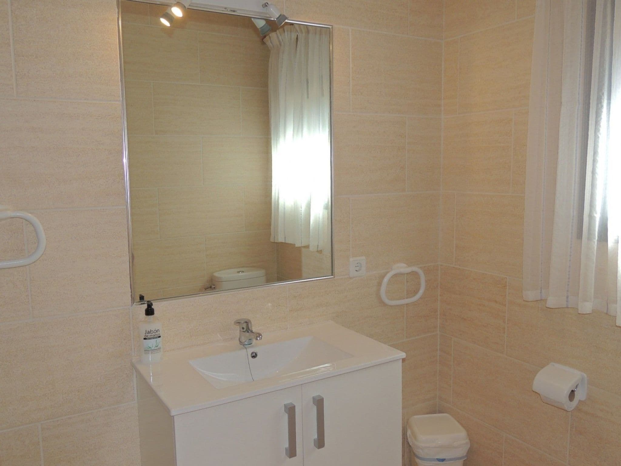 Gallery Image 32