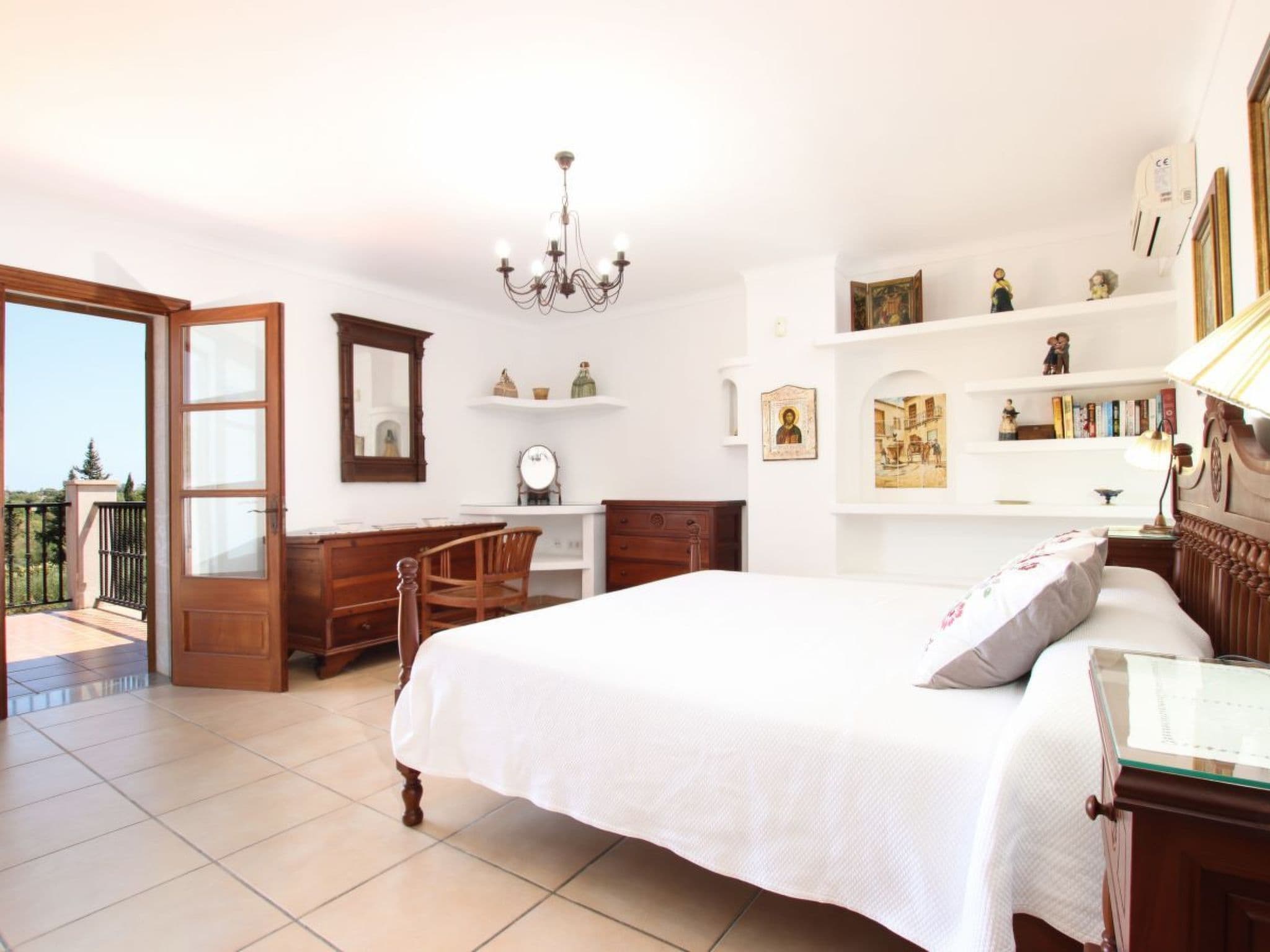 Gallery Image 18