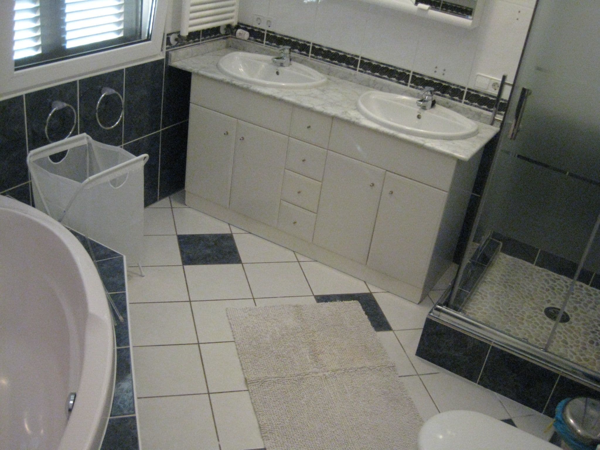 Gallery Image 22