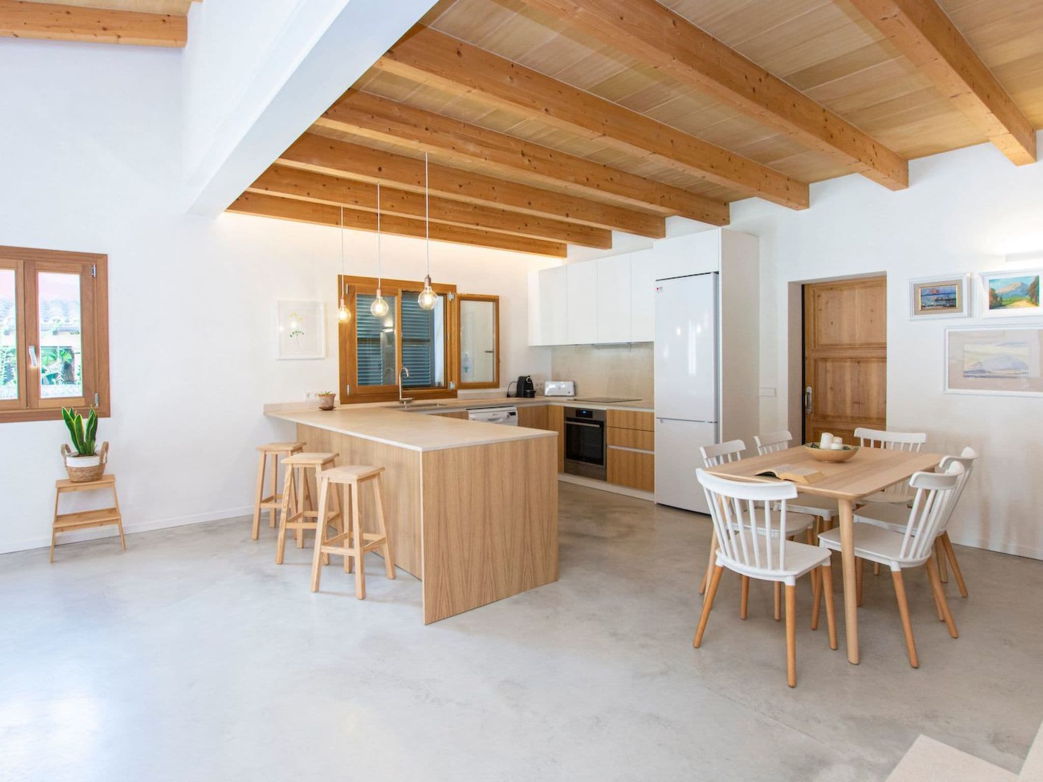 Kitchen / Dining Room