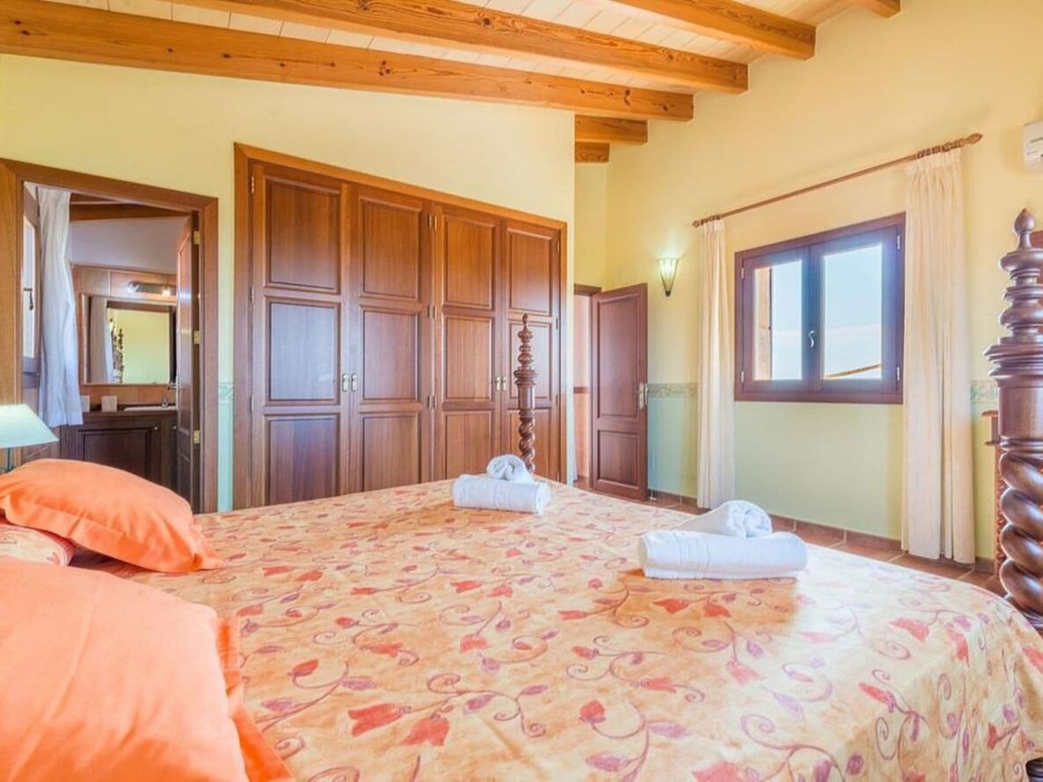 Gallery Image 22