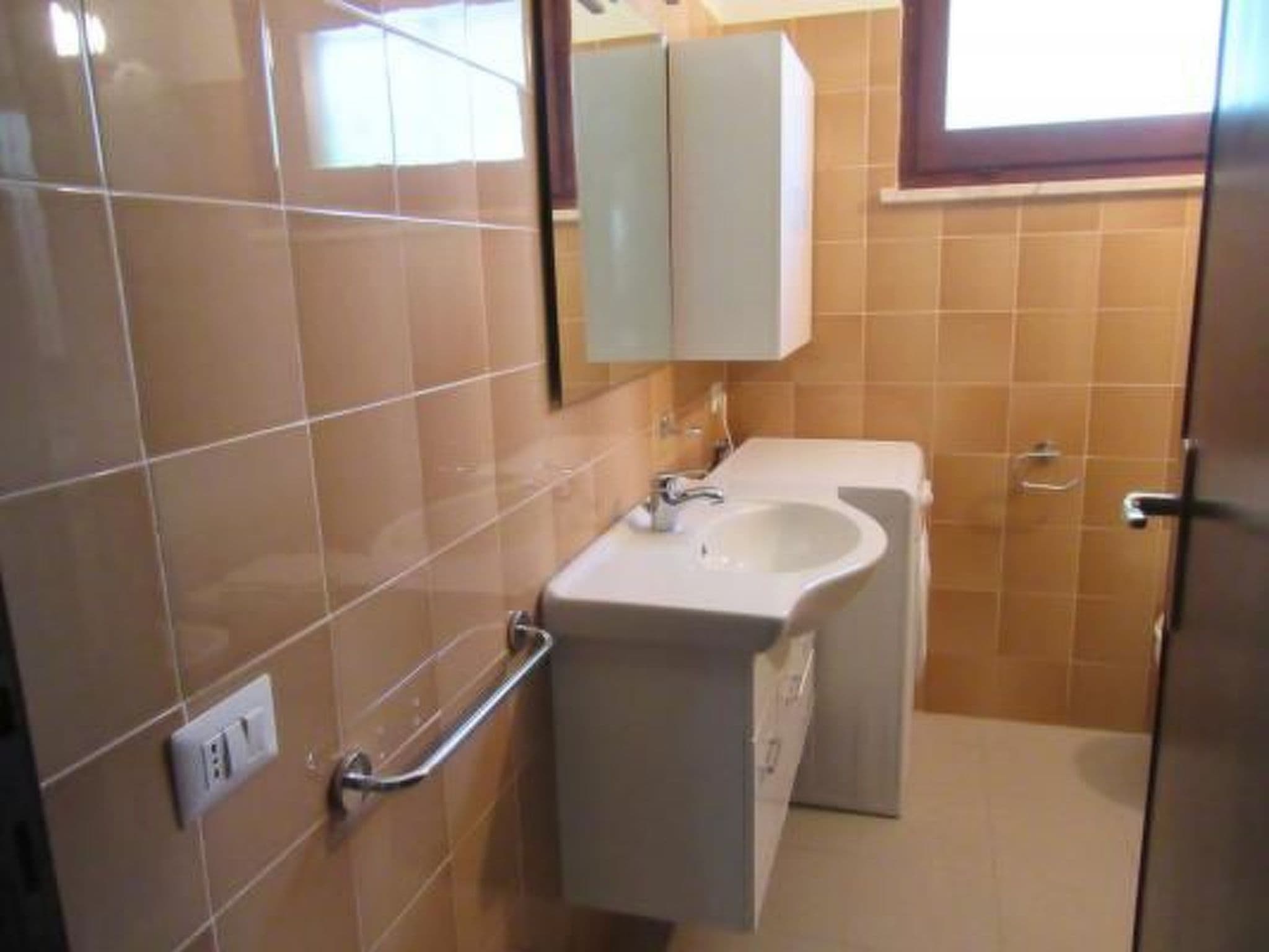 Gallery Image 32