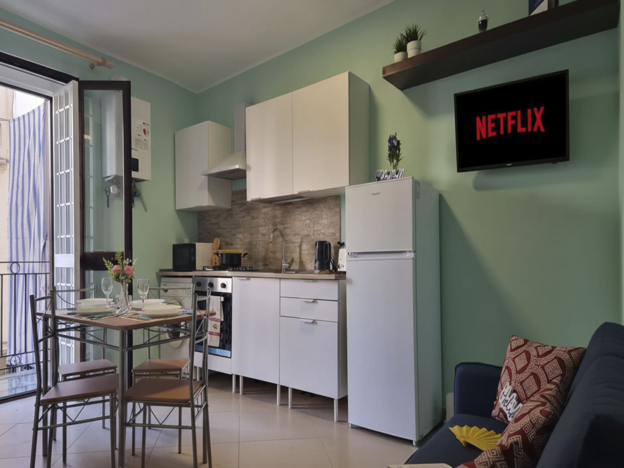 Kitchen / Dining Room
