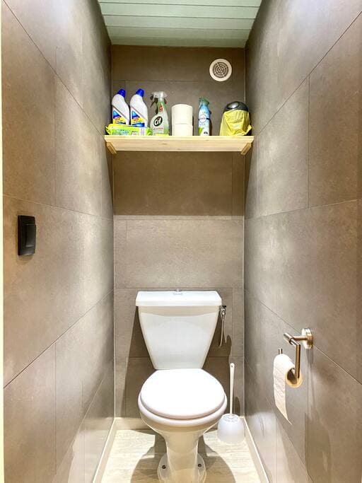 Toilettes séparé